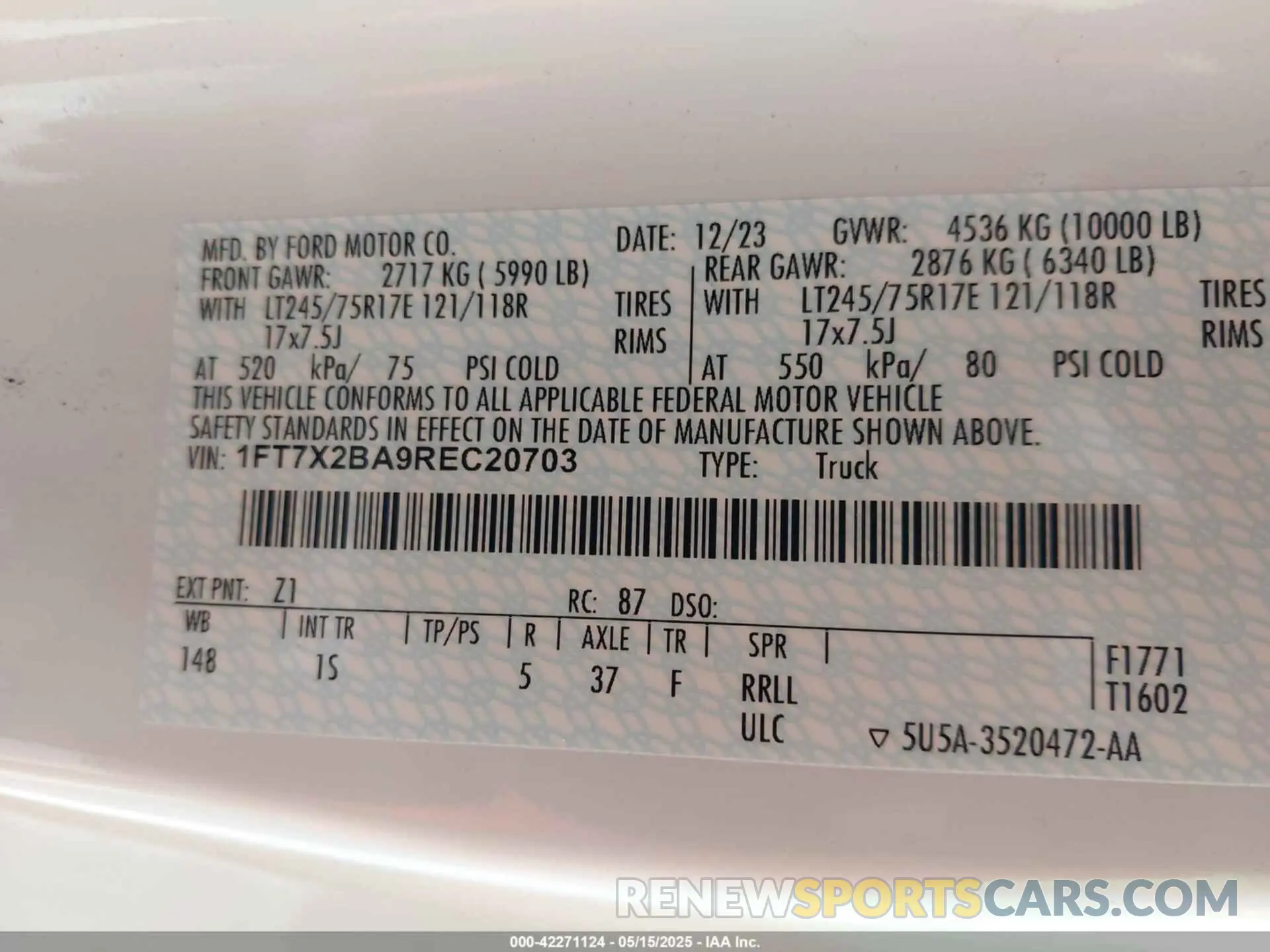 9 Photograph of a damaged car 1FT7X2BA9REC20703 FORD F-250 2024