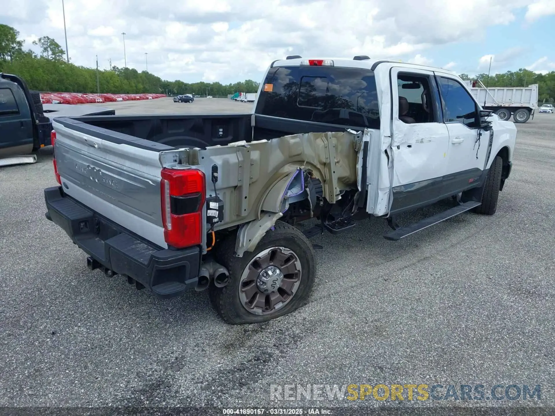 4 Photograph of a damaged car 1FT8W2BM0REE87665 FORD F-250 2024
