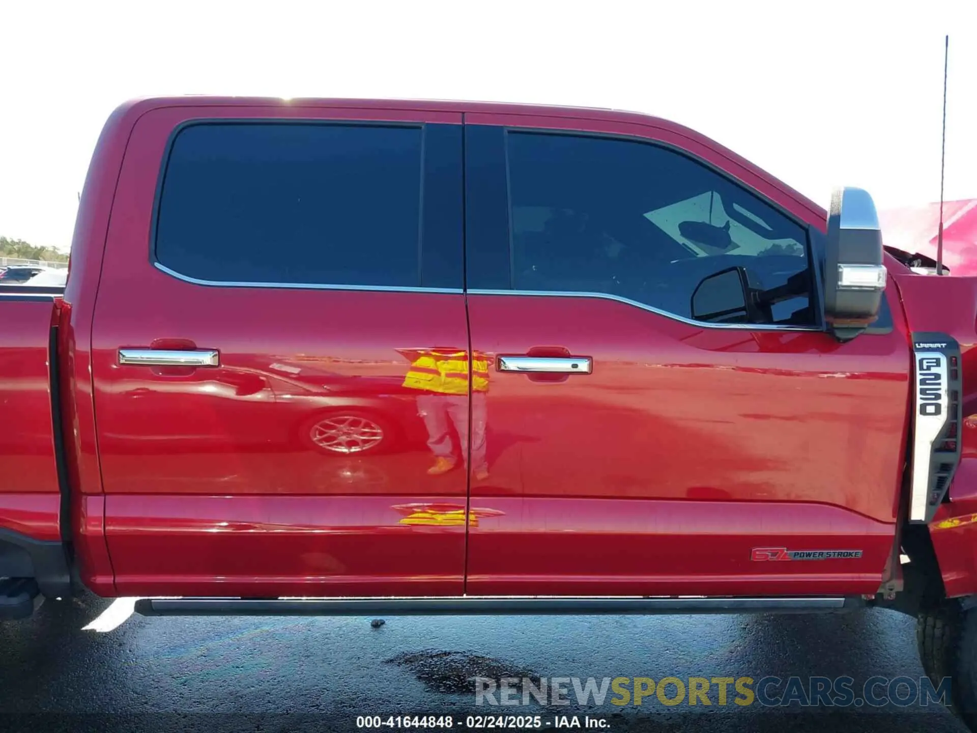 14 Photograph of a damaged car 1FT8W2BM2REC02142 FORD F-250 2024