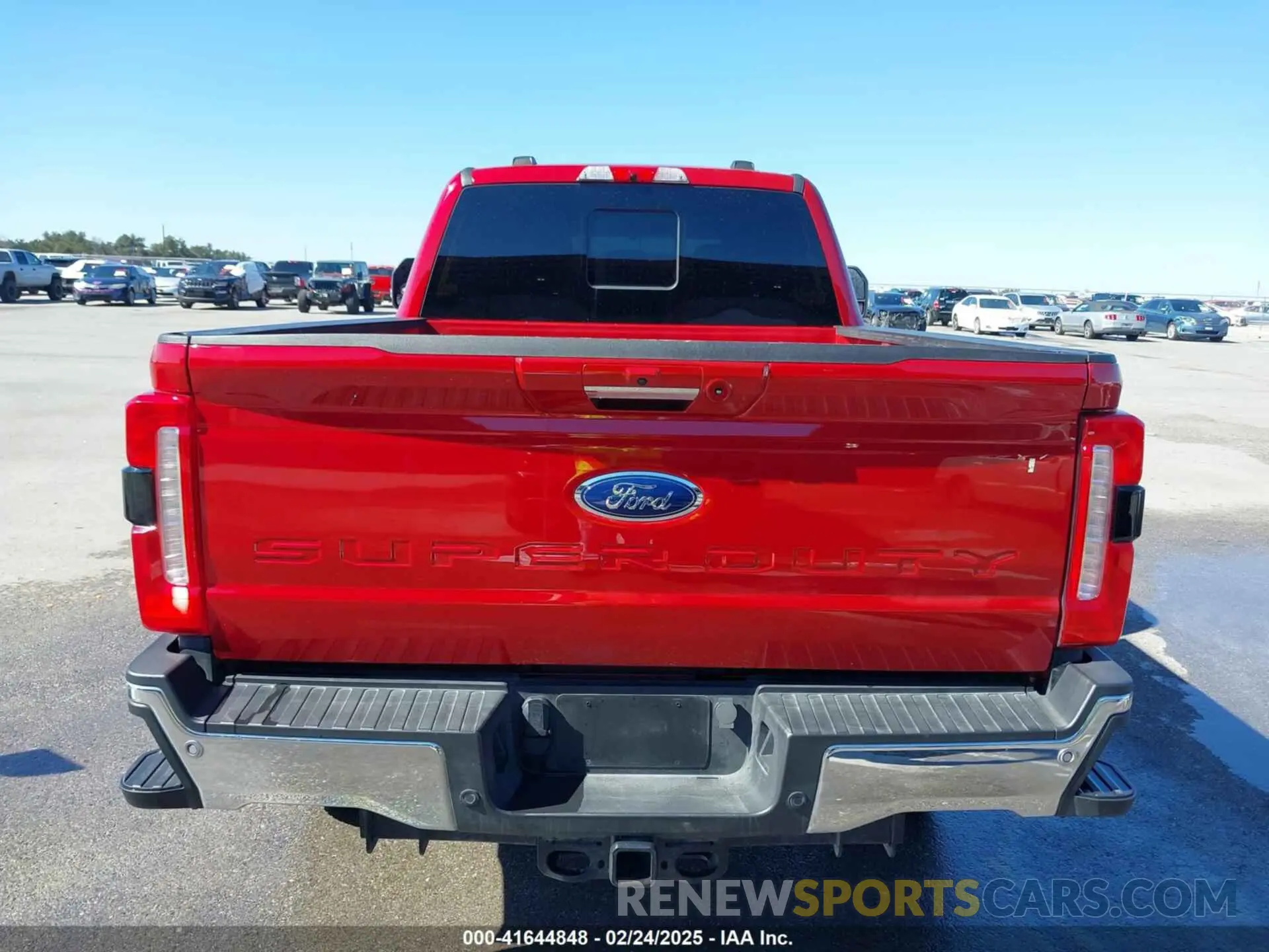 16 Photograph of a damaged car 1FT8W2BM2REC02142 FORD F-250 2024