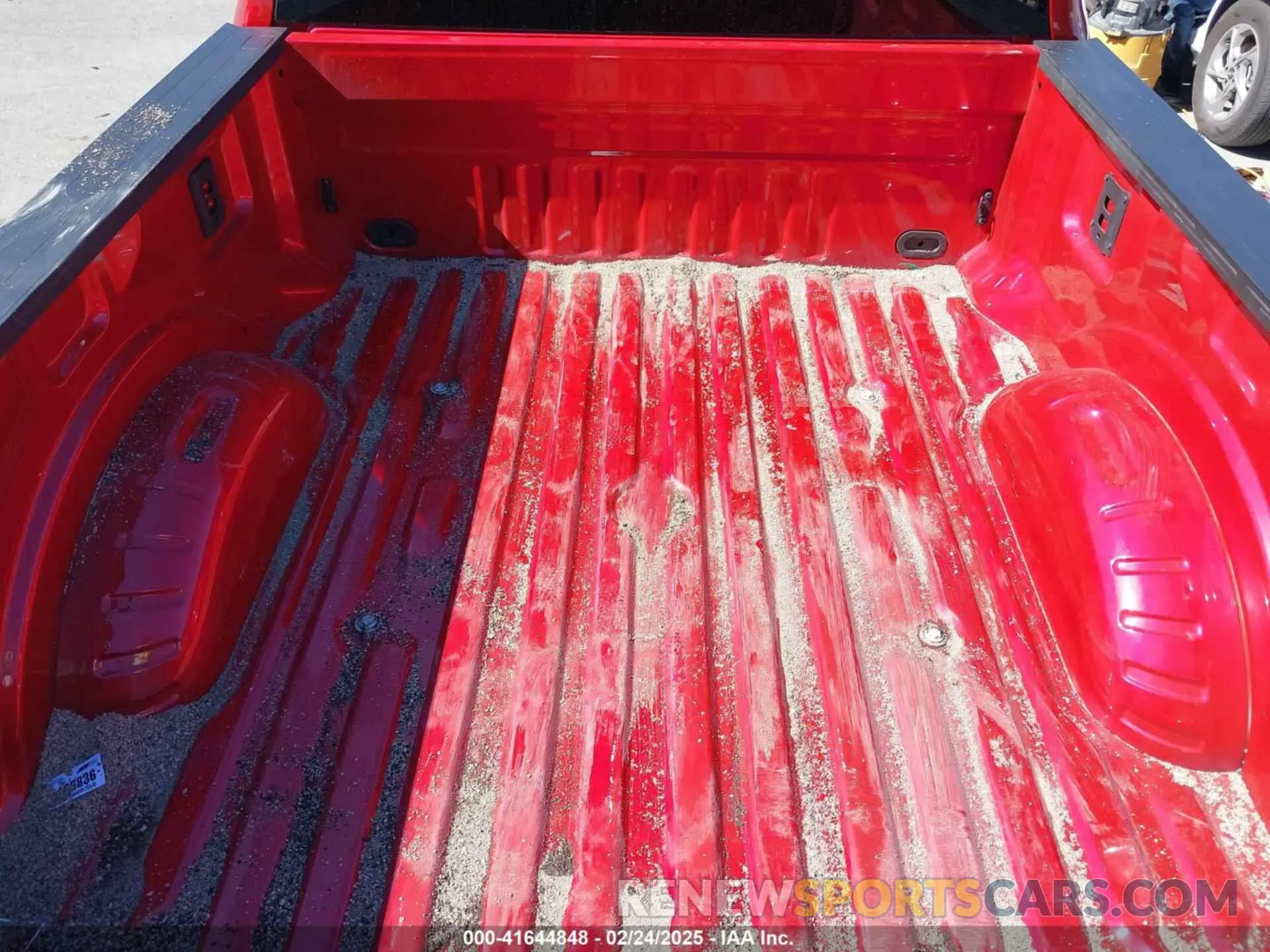 6 Photograph of a damaged car 1FT8W2BM2REC02142 FORD F-250 2024