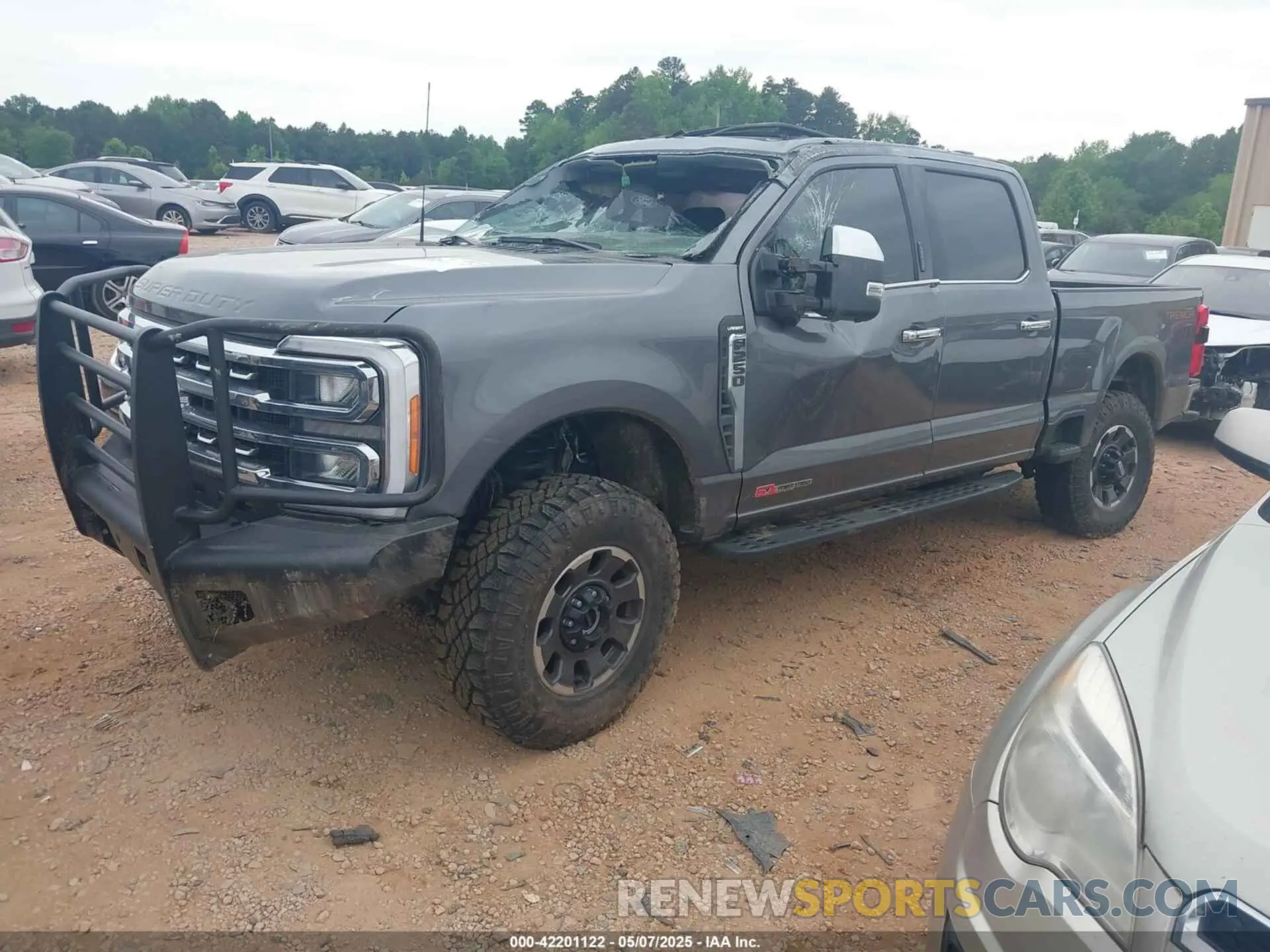 2 Photograph of a damaged car 1FT8W2BM4REE24052 FORD F-250 2024
