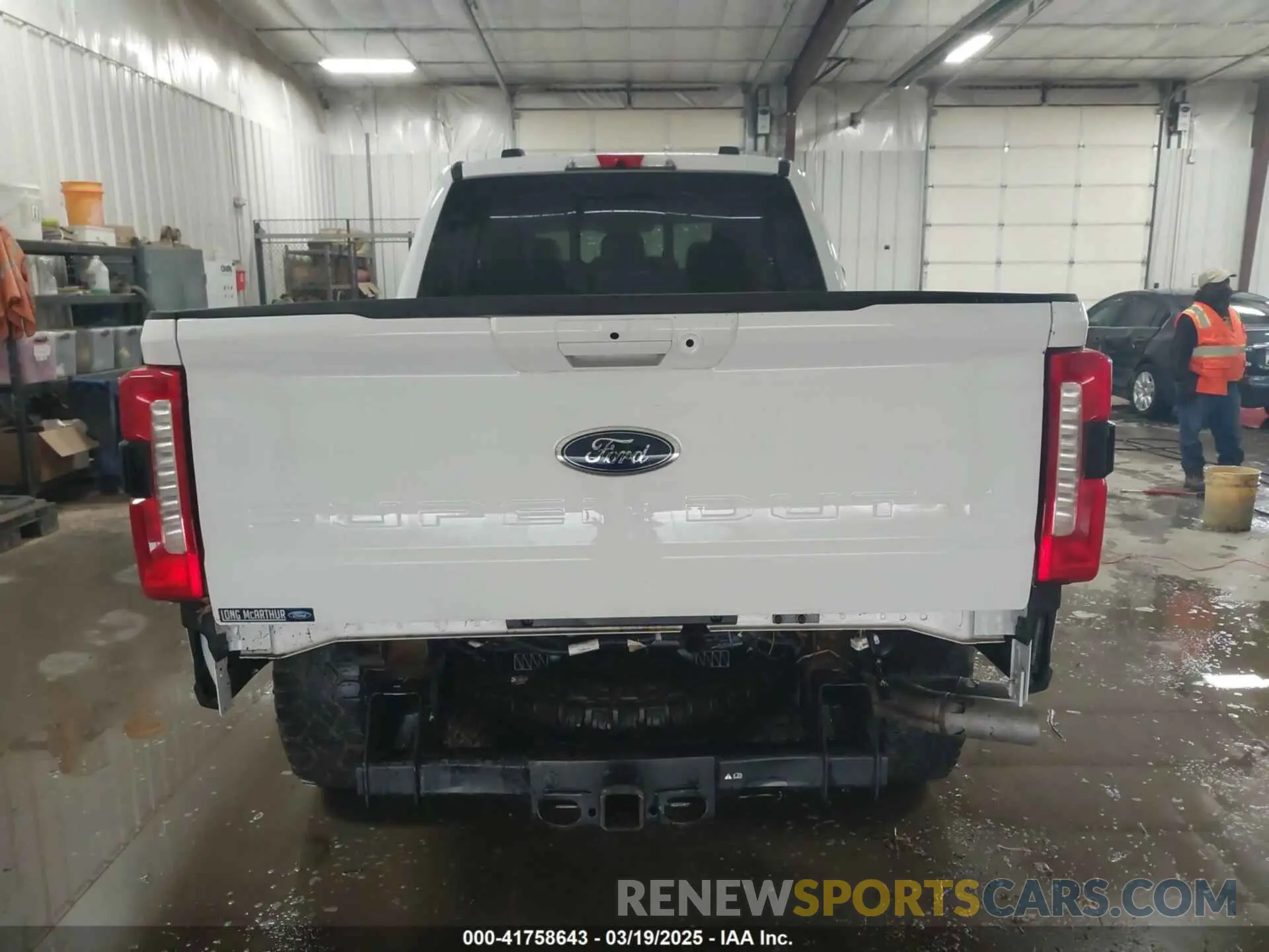 16 Photograph of a damaged car 1FT8W2BM5REC37242 FORD F-250 2024
