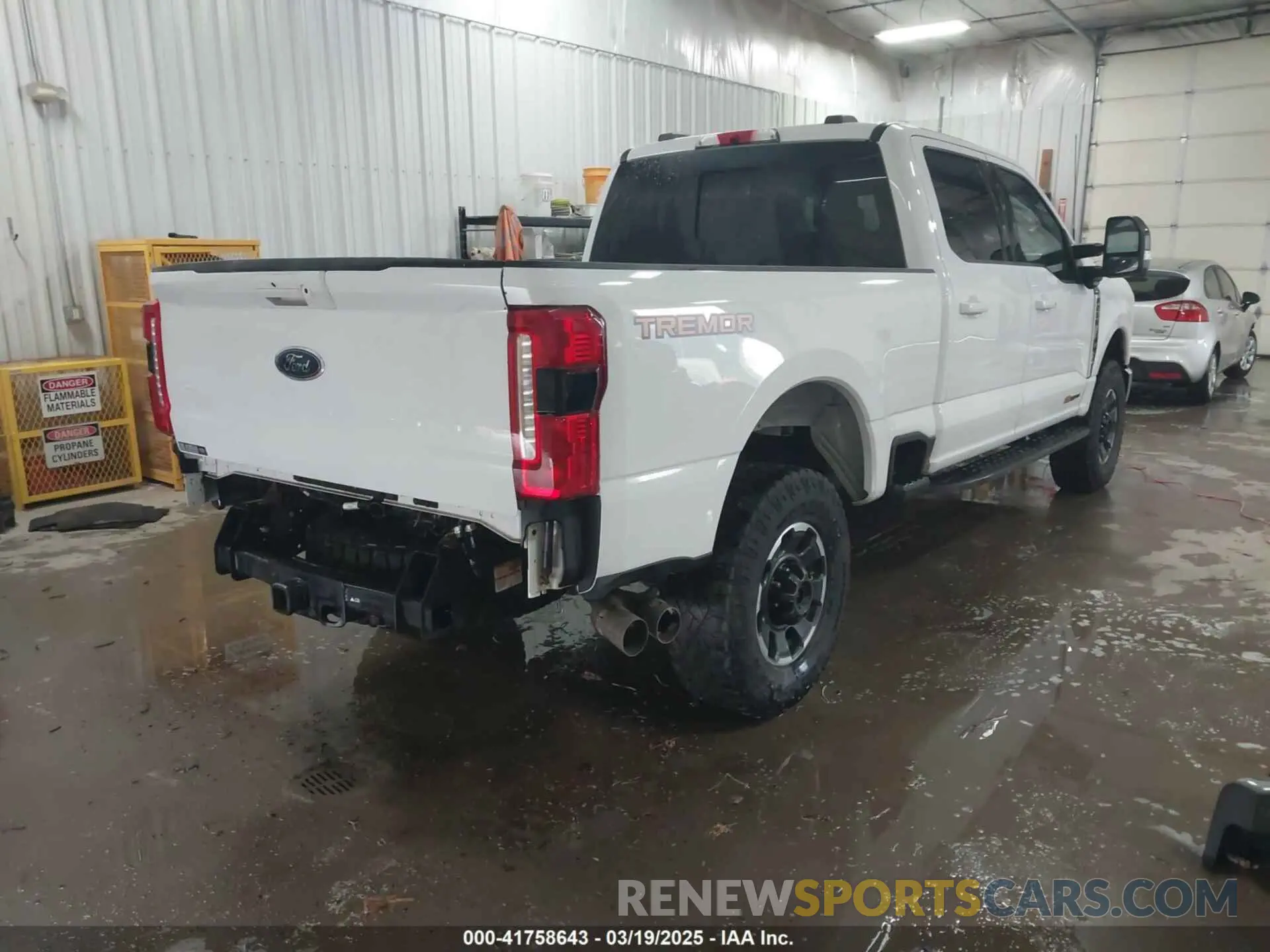 4 Photograph of a damaged car 1FT8W2BM5REC37242 FORD F-250 2024