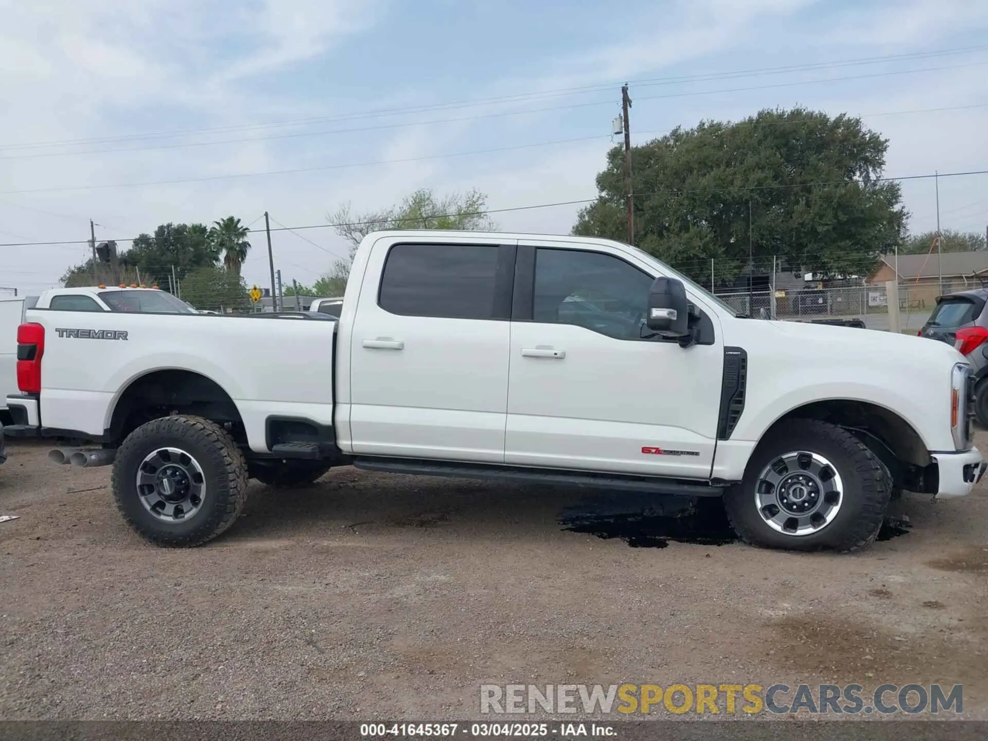 14 Photograph of a damaged car 1FT8W2BM5REE18258 FORD F-250 2024