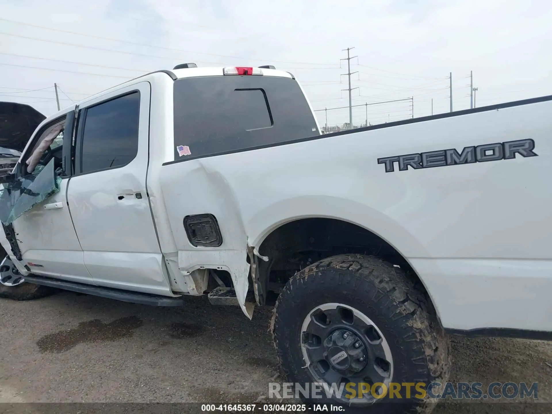 15 Photograph of a damaged car 1FT8W2BM5REE18258 FORD F-250 2024
