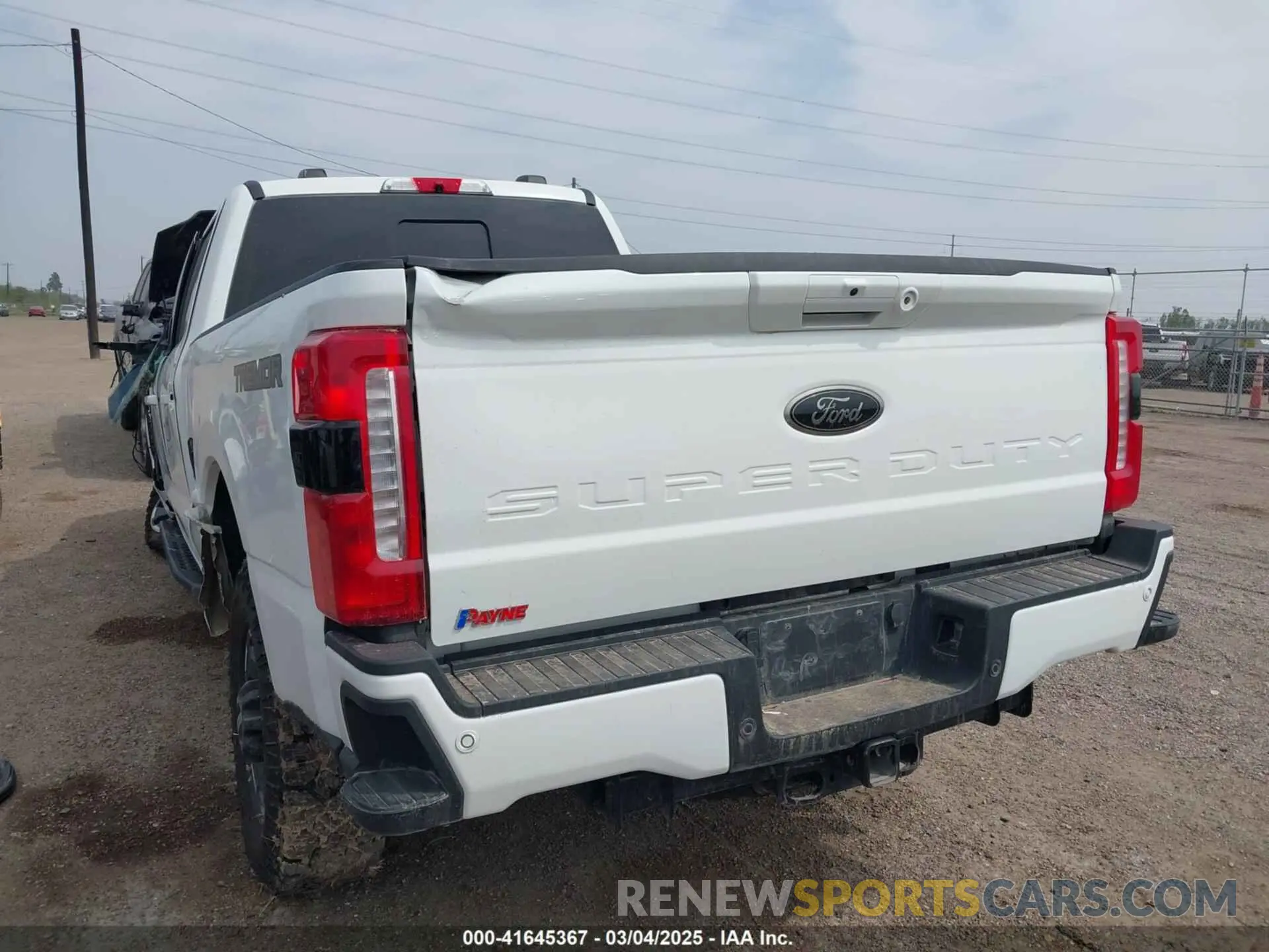 3 Photograph of a damaged car 1FT8W2BM5REE18258 FORD F-250 2024