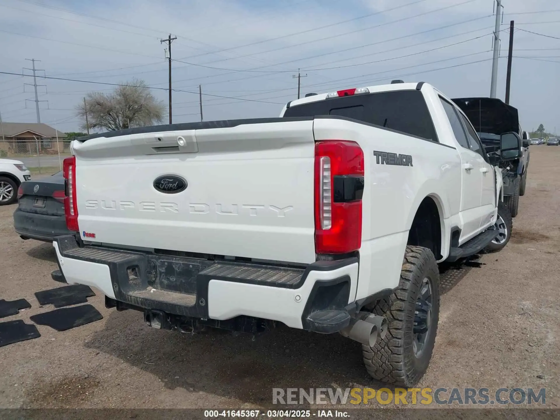 4 Photograph of a damaged car 1FT8W2BM5REE18258 FORD F-250 2024