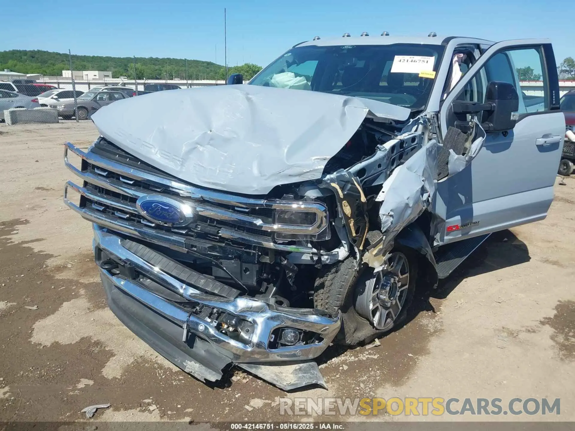 11 Photograph of a damaged car 1FT8W2BMXREF76207 FORD F-250 2024