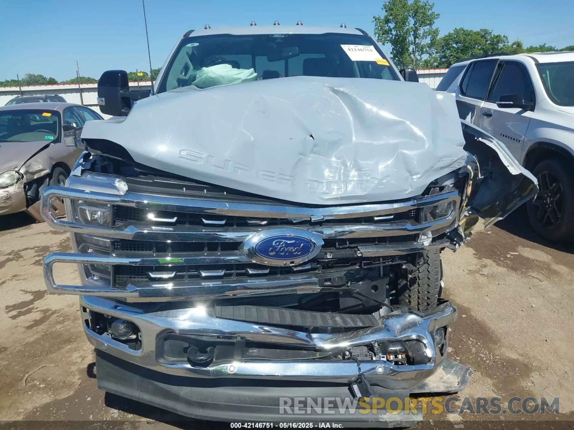 12 Photograph of a damaged car 1FT8W2BMXREF76207 FORD F-250 2024