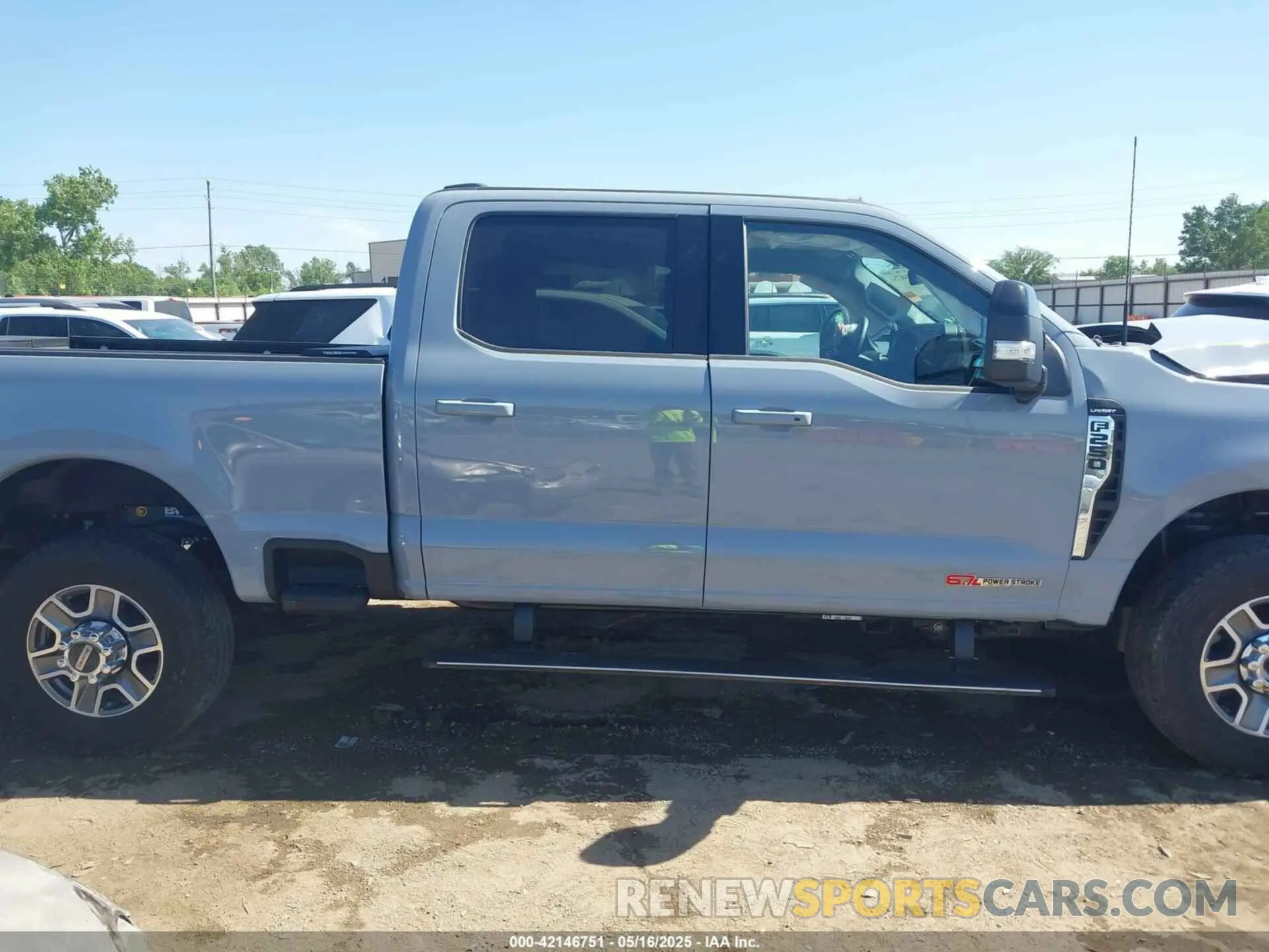 13 Photograph of a damaged car 1FT8W2BMXREF76207 FORD F-250 2024