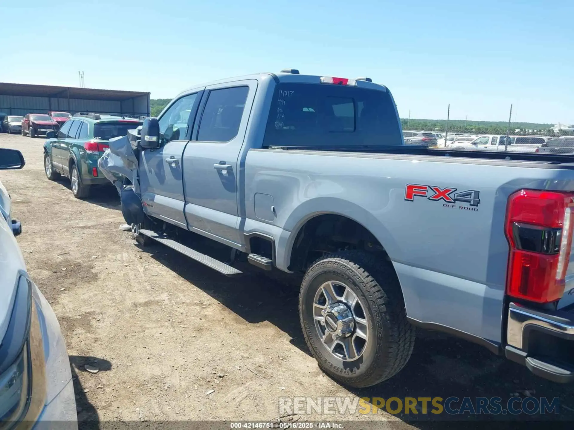 14 Photograph of a damaged car 1FT8W2BMXREF76207 FORD F-250 2024