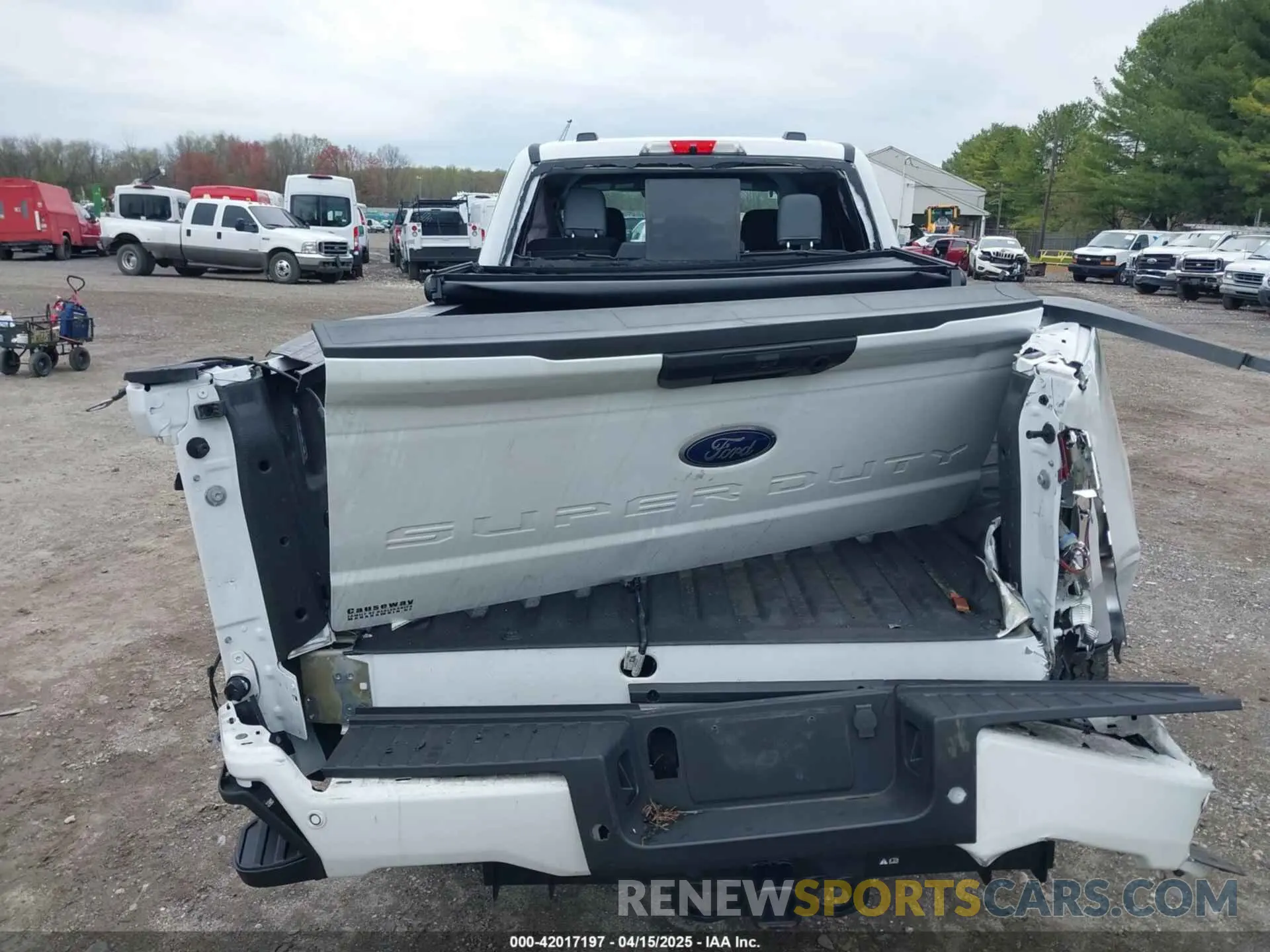 15 Photograph of a damaged car 1FT8W2BN0REC67757 FORD F-250 2024