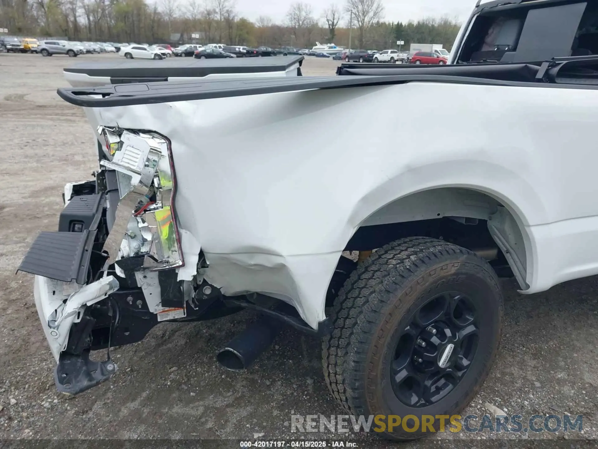 17 Photograph of a damaged car 1FT8W2BN0REC67757 FORD F-250 2024
