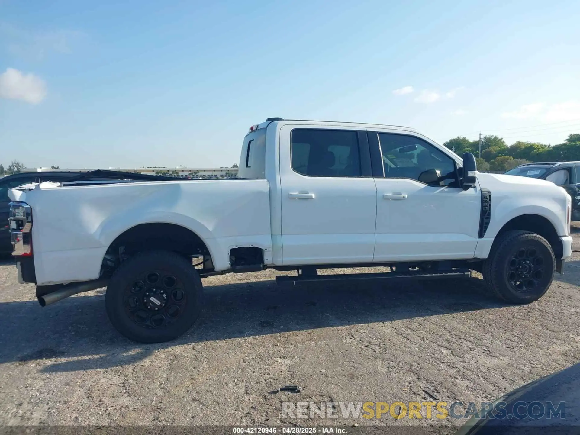 14 Photograph of a damaged car 1FT8W2BN0RED51481 FORD F-250 2024