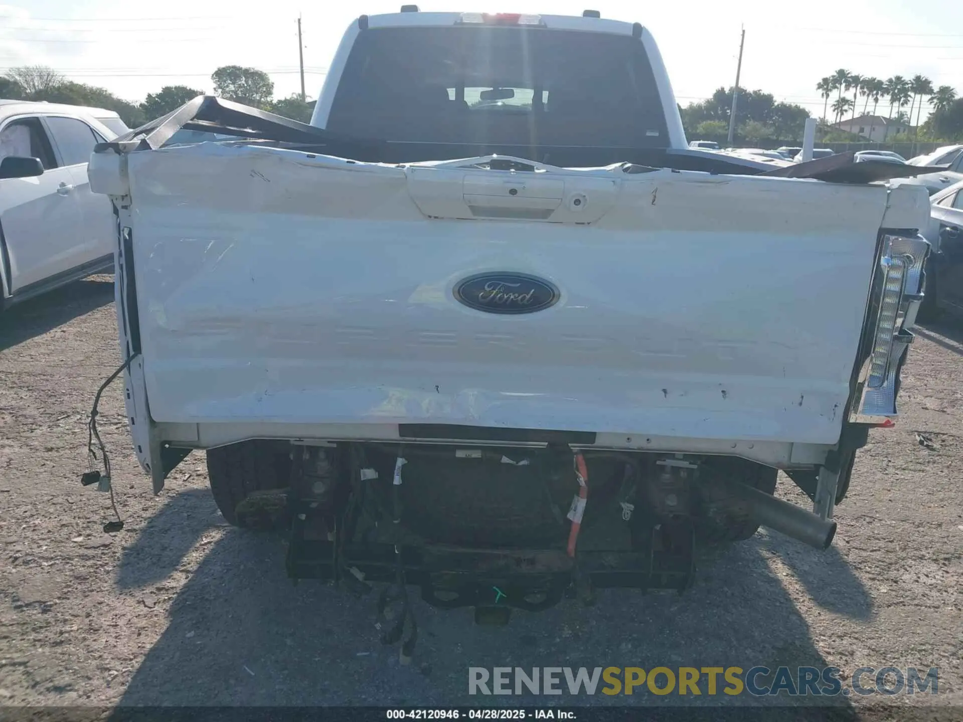 6 Photograph of a damaged car 1FT8W2BN0RED51481 FORD F-250 2024