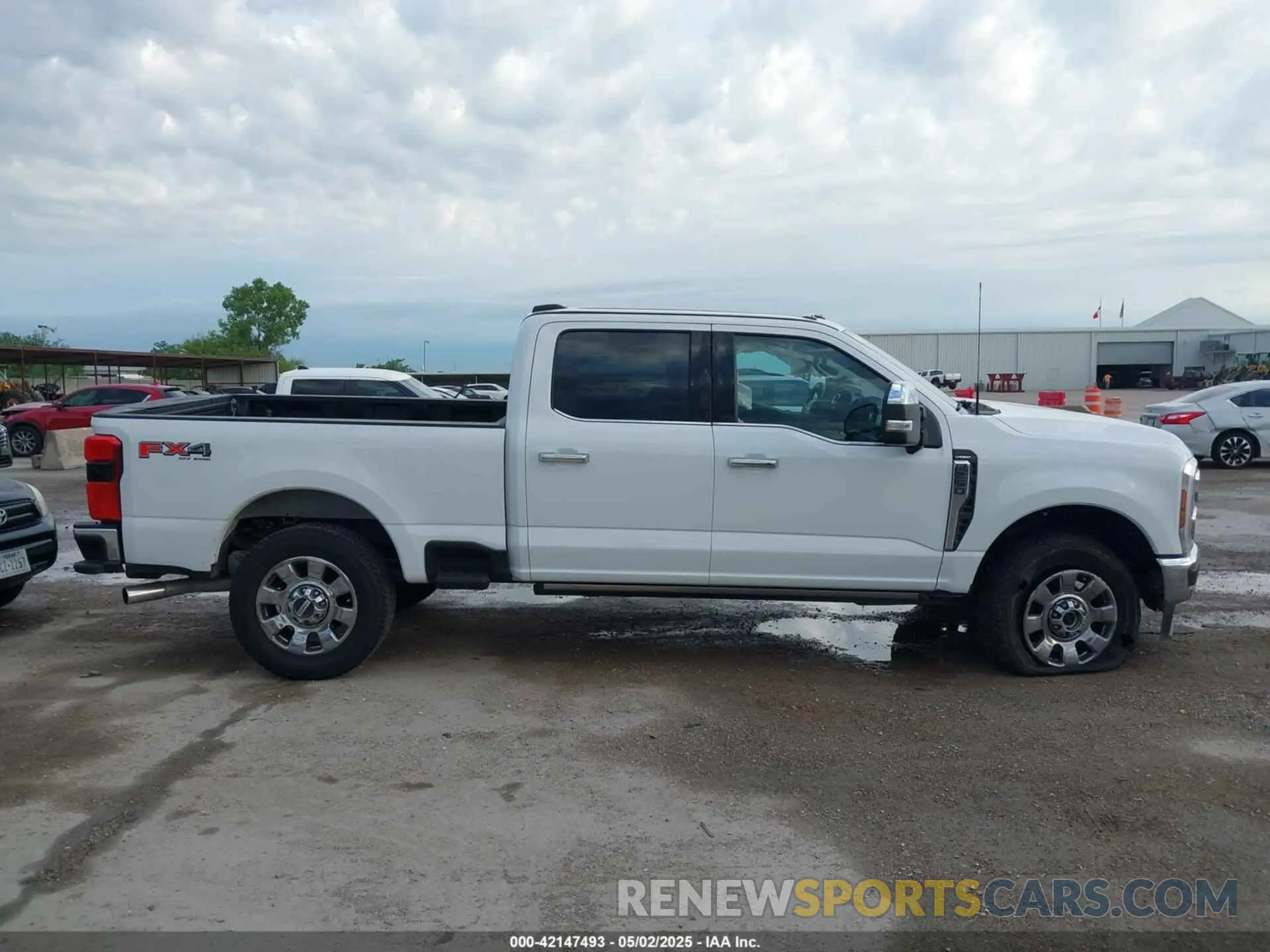 13 Photograph of a damaged car 1FT8W2BN4REE97480 FORD F-250 2024