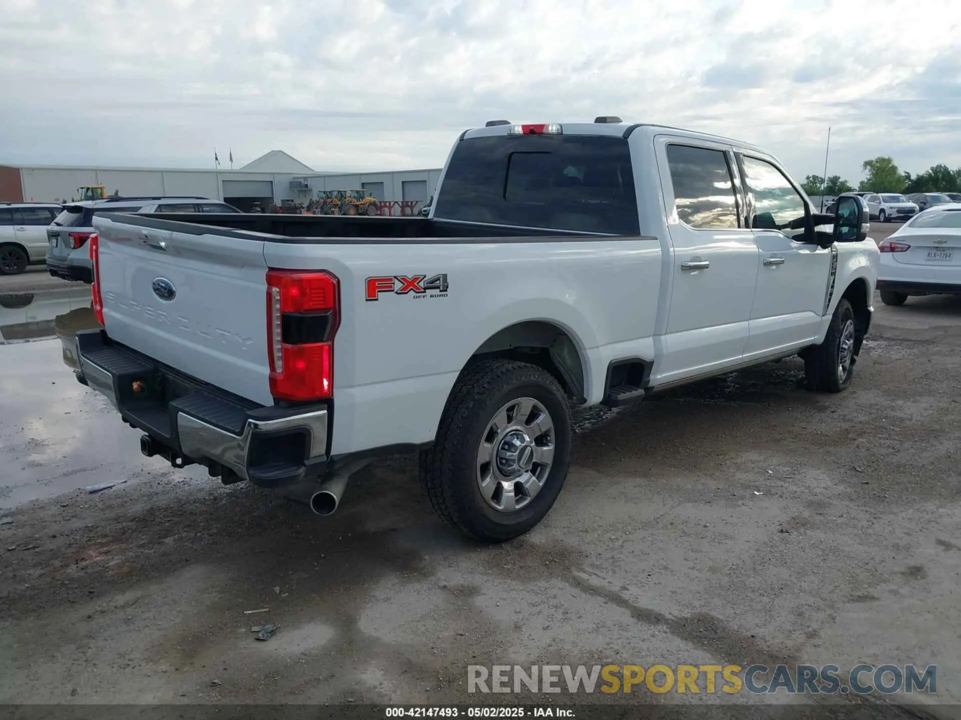 4 Photograph of a damaged car 1FT8W2BN4REE97480 FORD F-250 2024