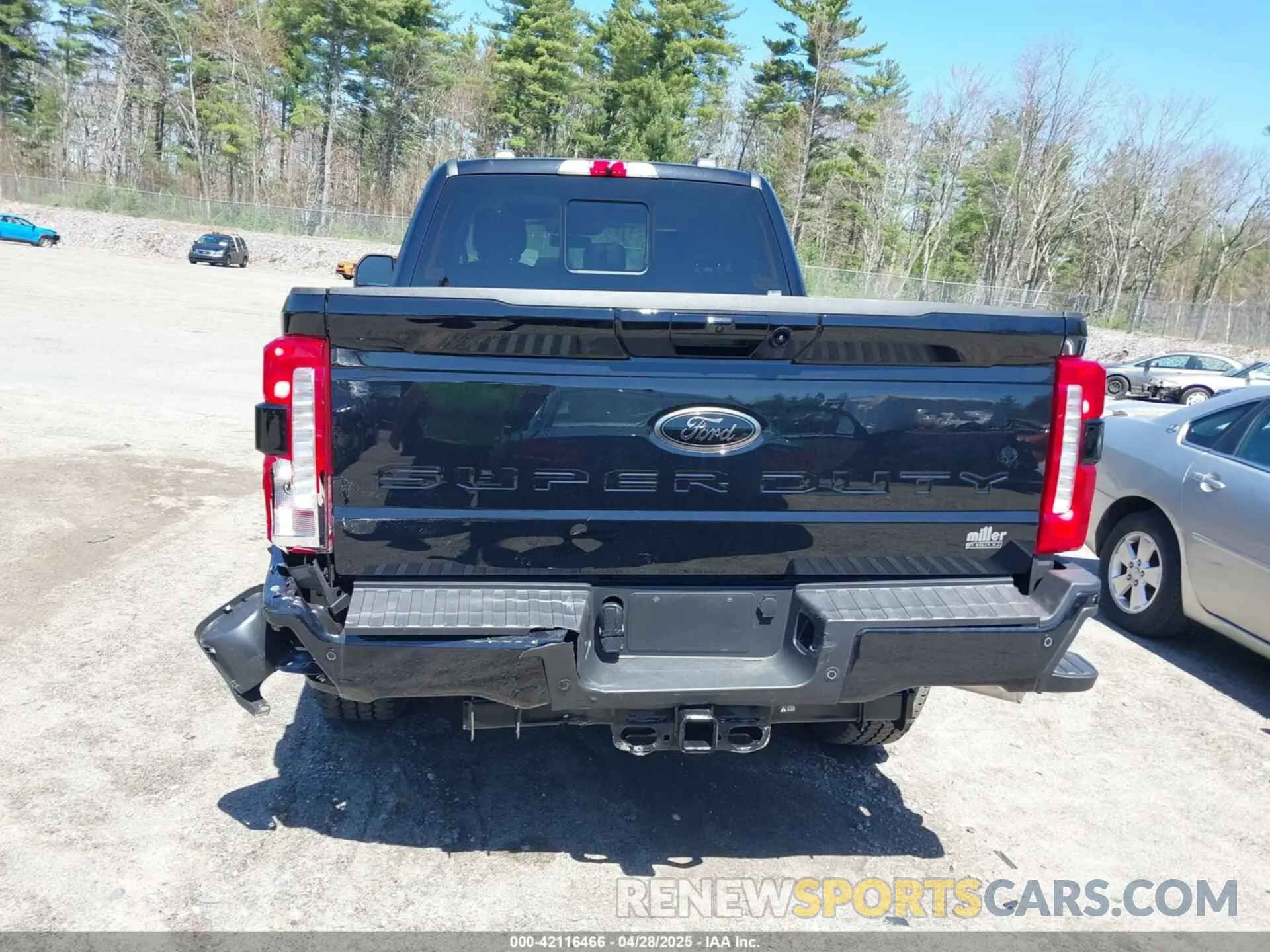 17 Photograph of a damaged car 1FT8W2BN8REF89563 FORD F-250 2024