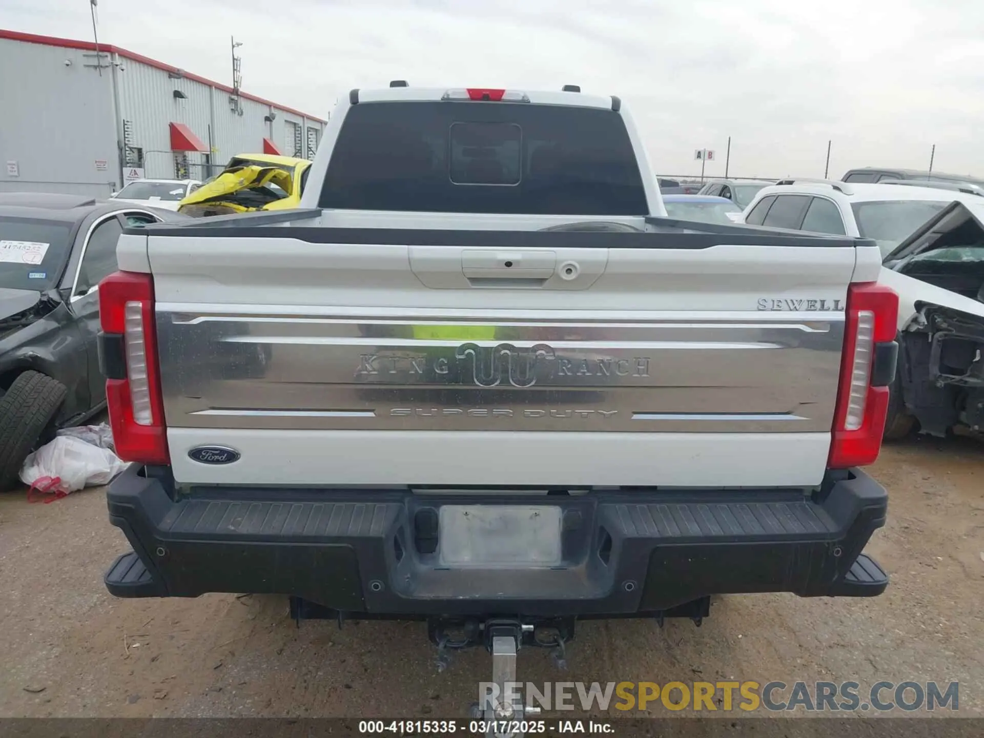 15 Photograph of a damaged car 1FT8W2BT0REC25880 FORD F-250 2024