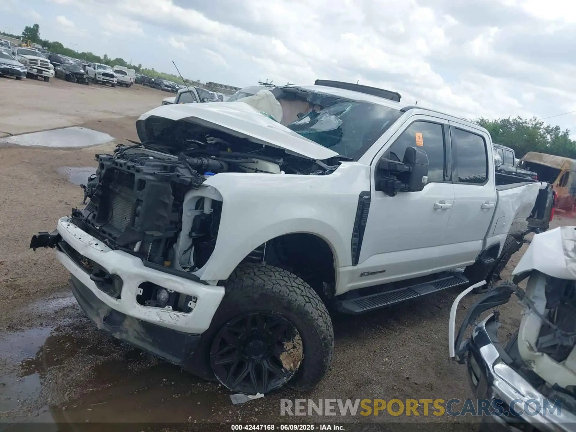 2 Photograph of a damaged car 1FT8W2BT0REC85285 FORD F-250 2024