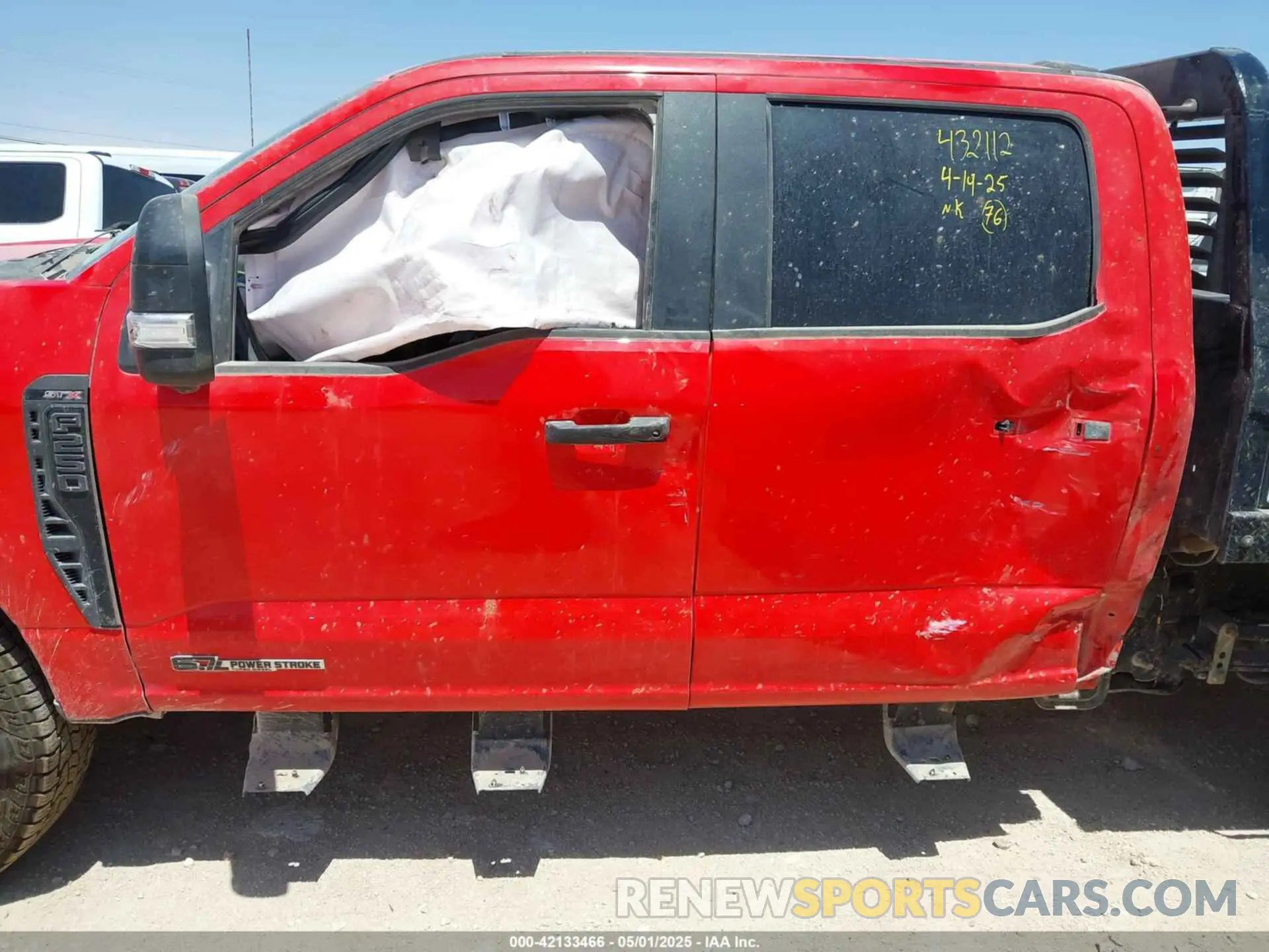 6 Photograph of a damaged car 1FT8W2BT2REC61019 FORD F-250 2024