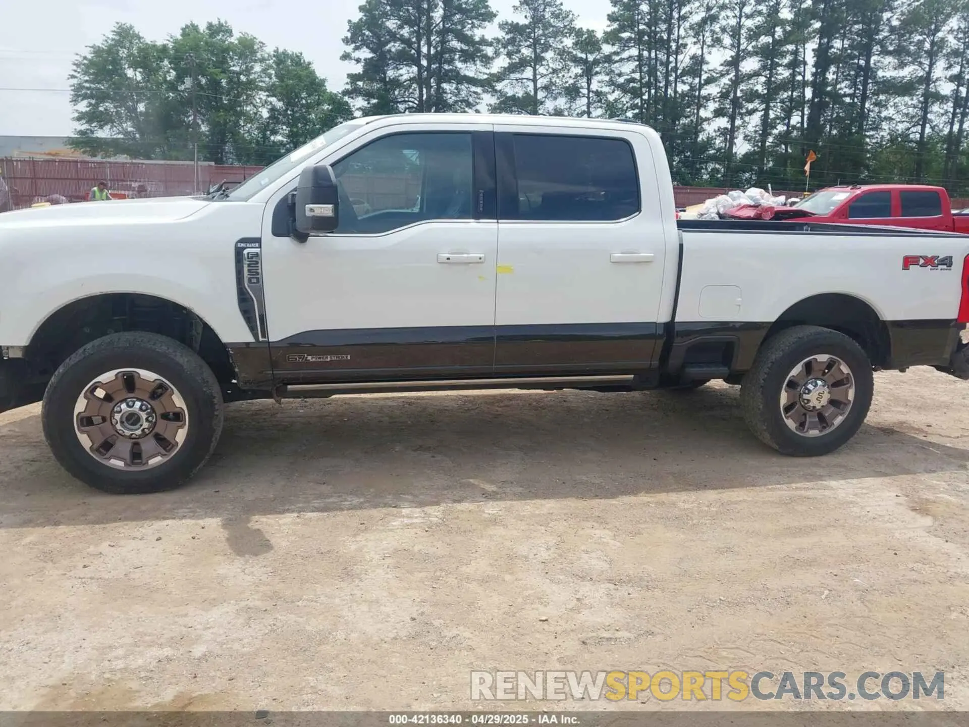 15 Photograph of a damaged car 1FT8W2BT8REC66998 FORD F-250 2024