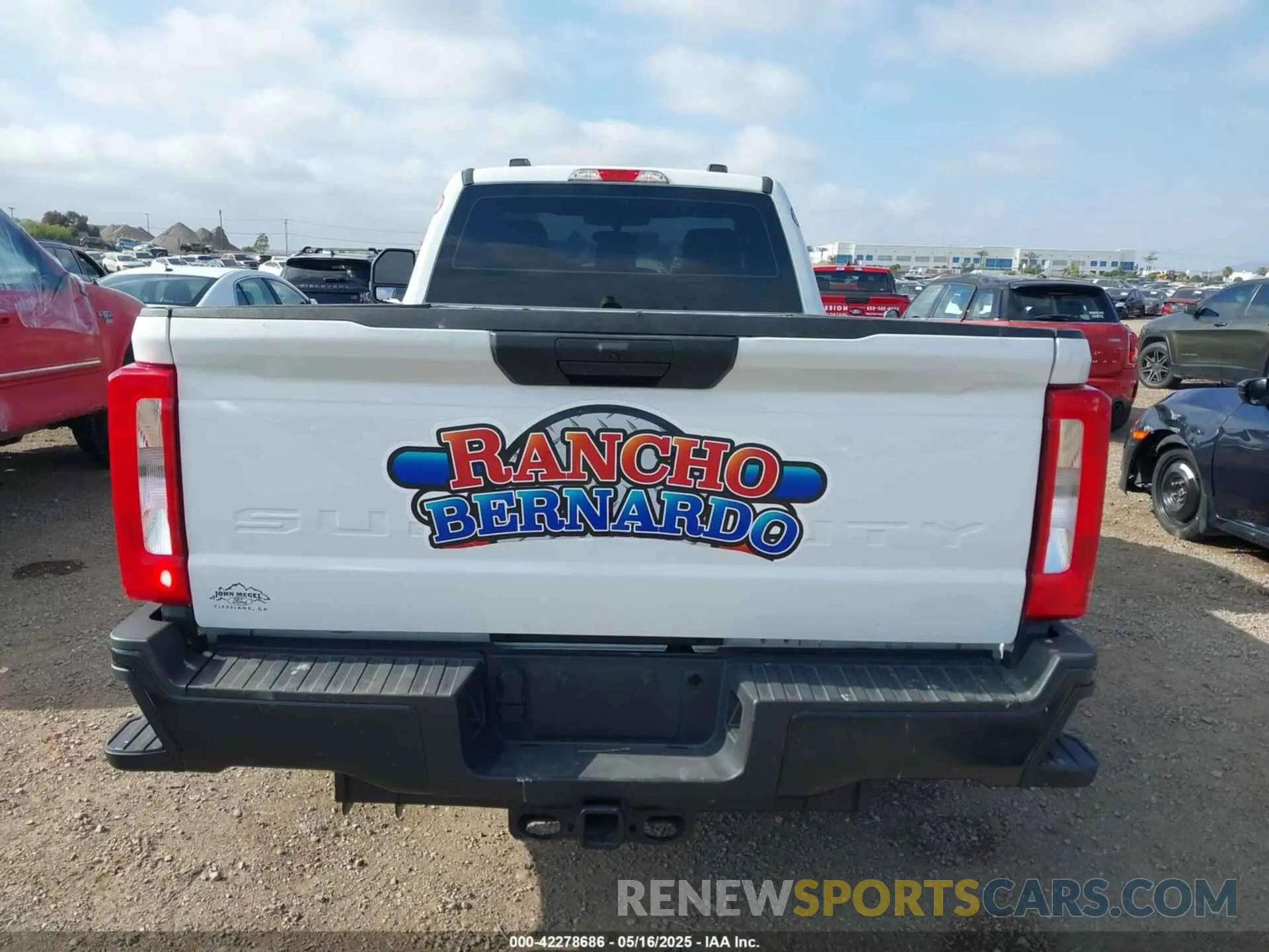 16 Photograph of a damaged car 1FTBF2AT0REC48552 FORD F-250 2024