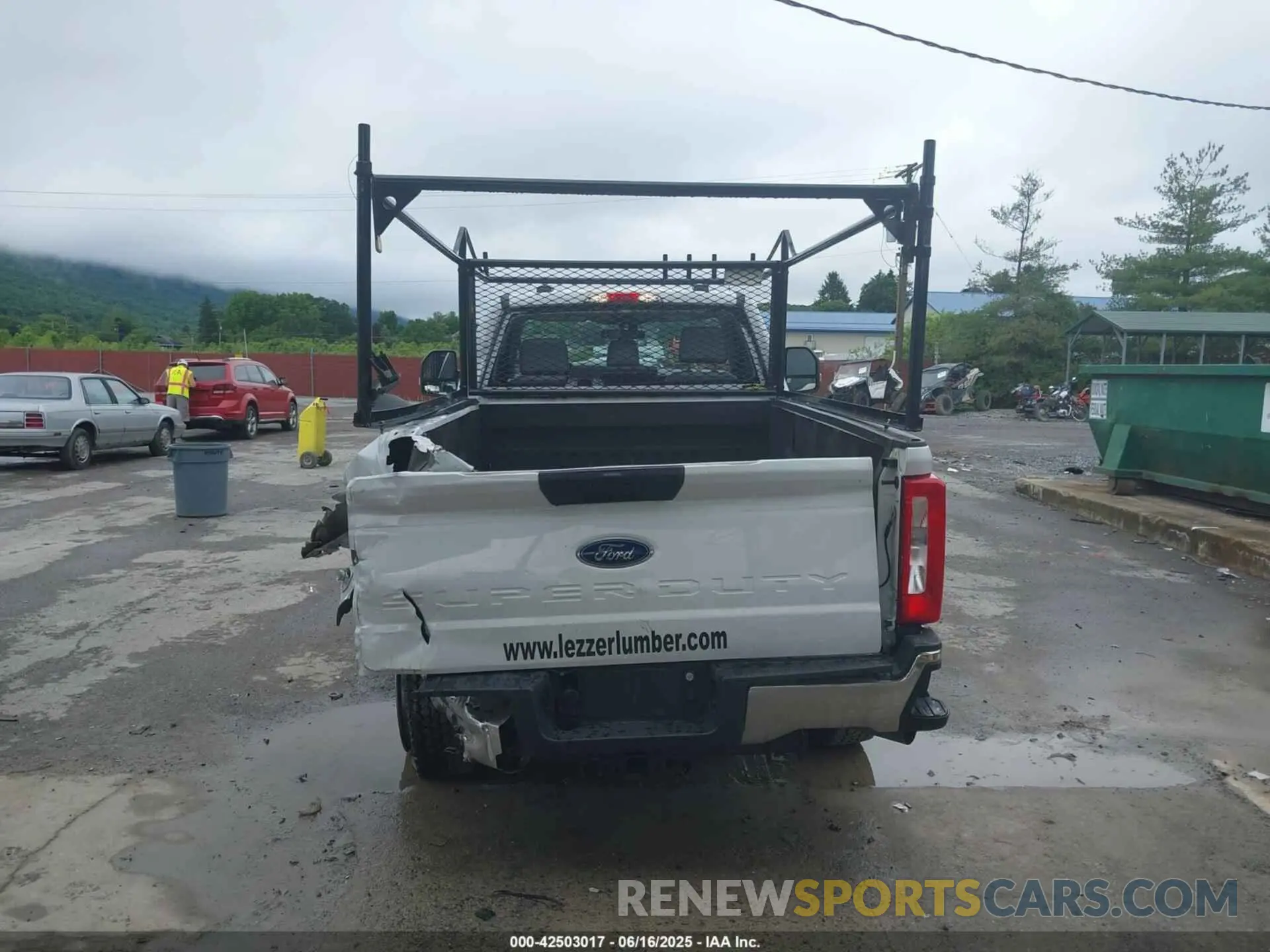 17 Photograph of a damaged car 1FTBF2BA2REC07580 FORD F-250 2024