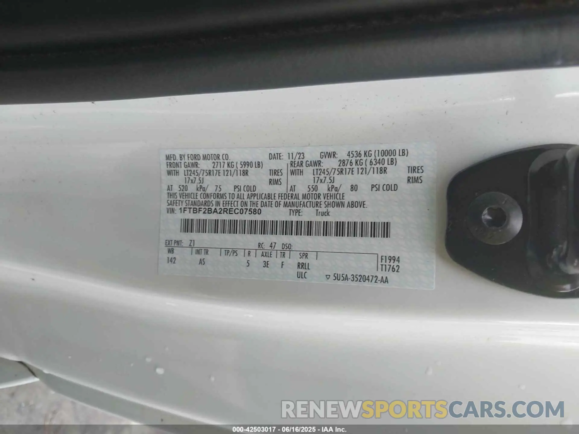9 Photograph of a damaged car 1FTBF2BA2REC07580 FORD F-250 2024