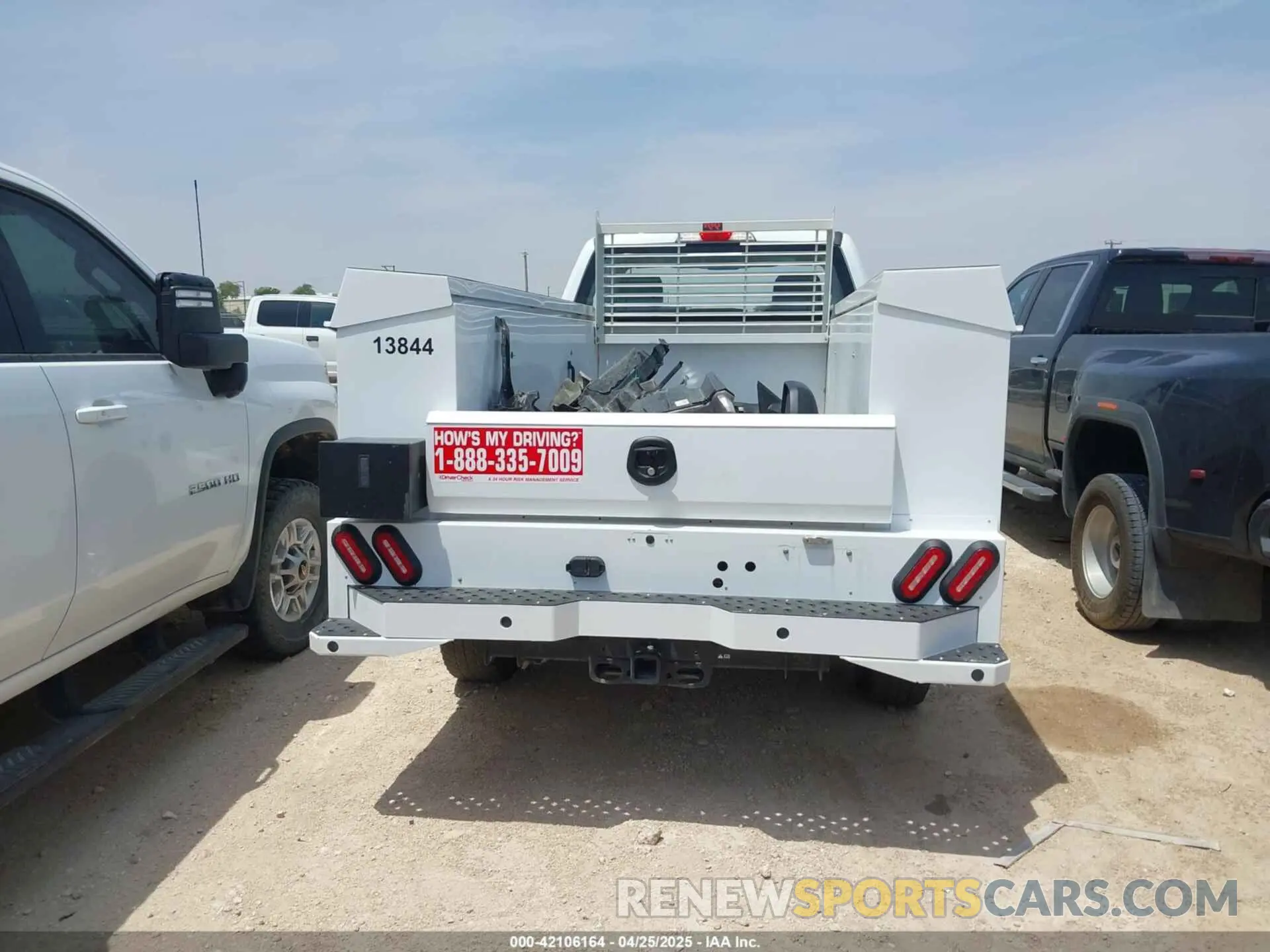 16 Photograph of a damaged car 1FTBF2BA5REE36108 FORD F-250 2024