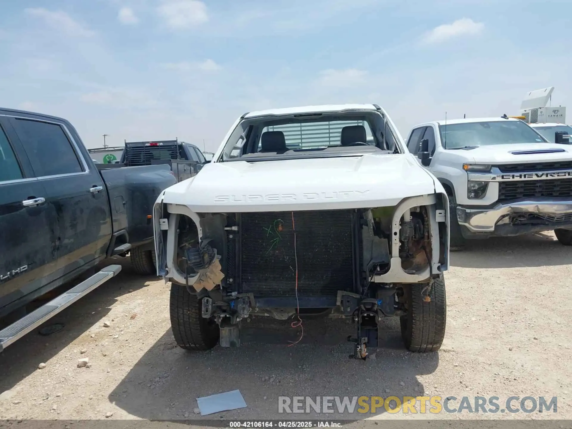 6 Photograph of a damaged car 1FTBF2BA5REE36108 FORD F-250 2024