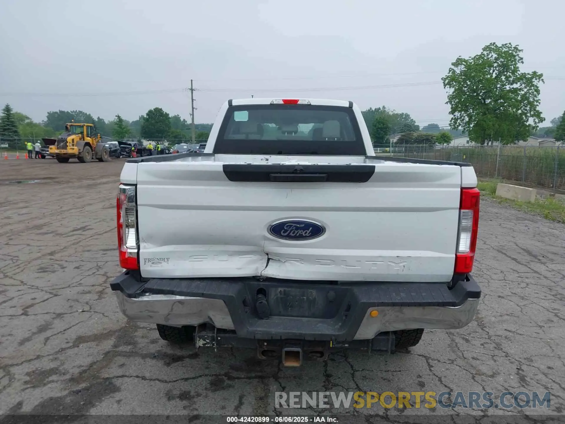 16 Photograph of a damaged car 1FT7W3BT4KED68113 FORD F-350 2019