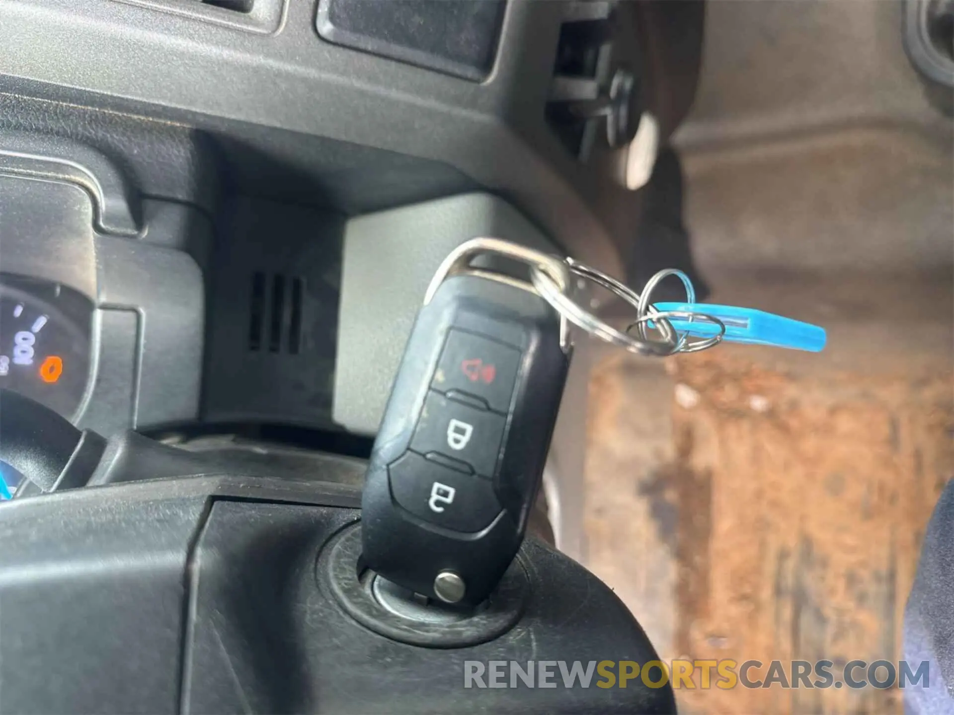 21 Photograph of a damaged car 1FT7W3BTXKED68102 FORD F-350 2019