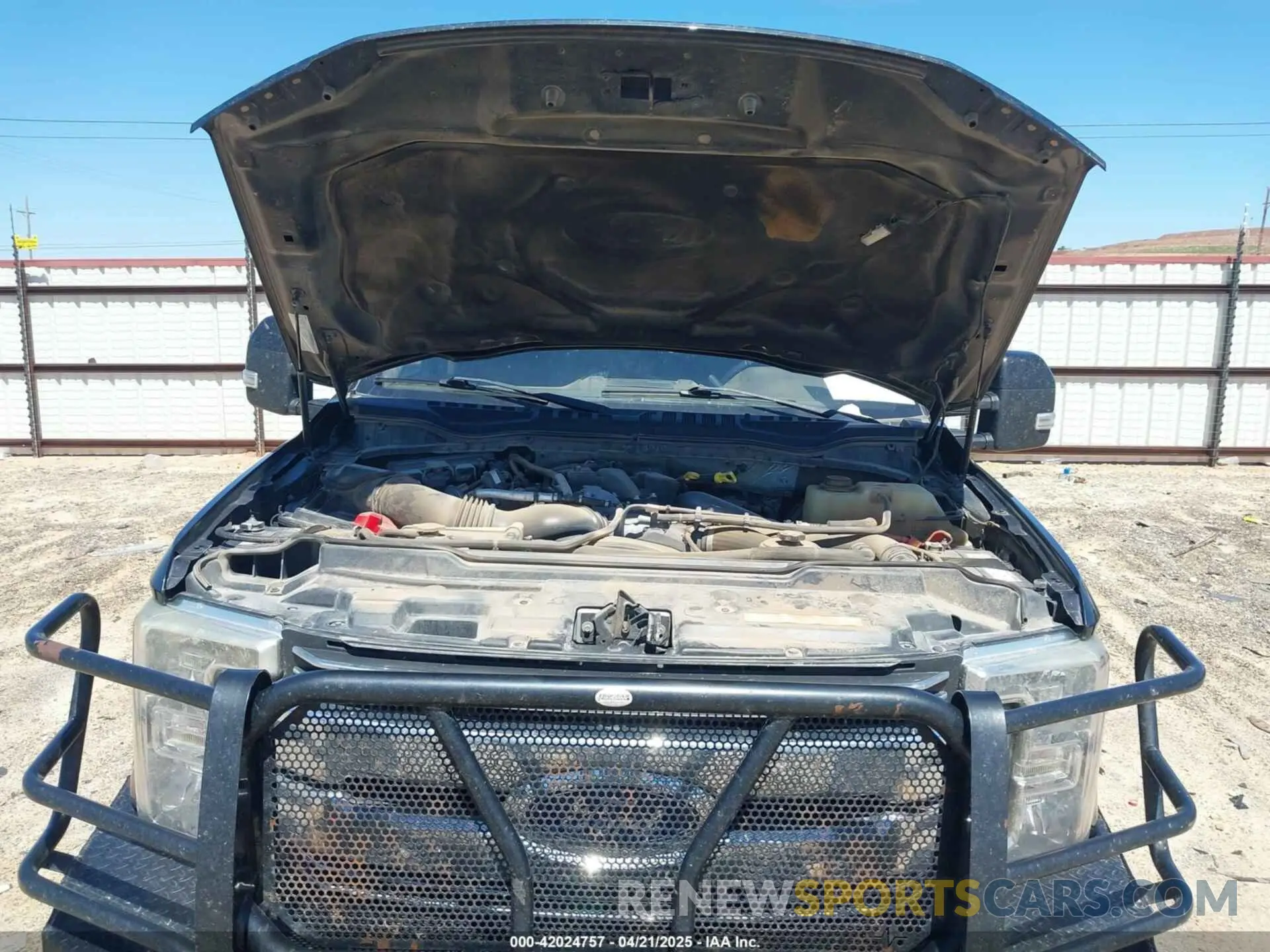 9 Photograph of a damaged car 1FT8W3BT1KEC67552 FORD F-350 2019