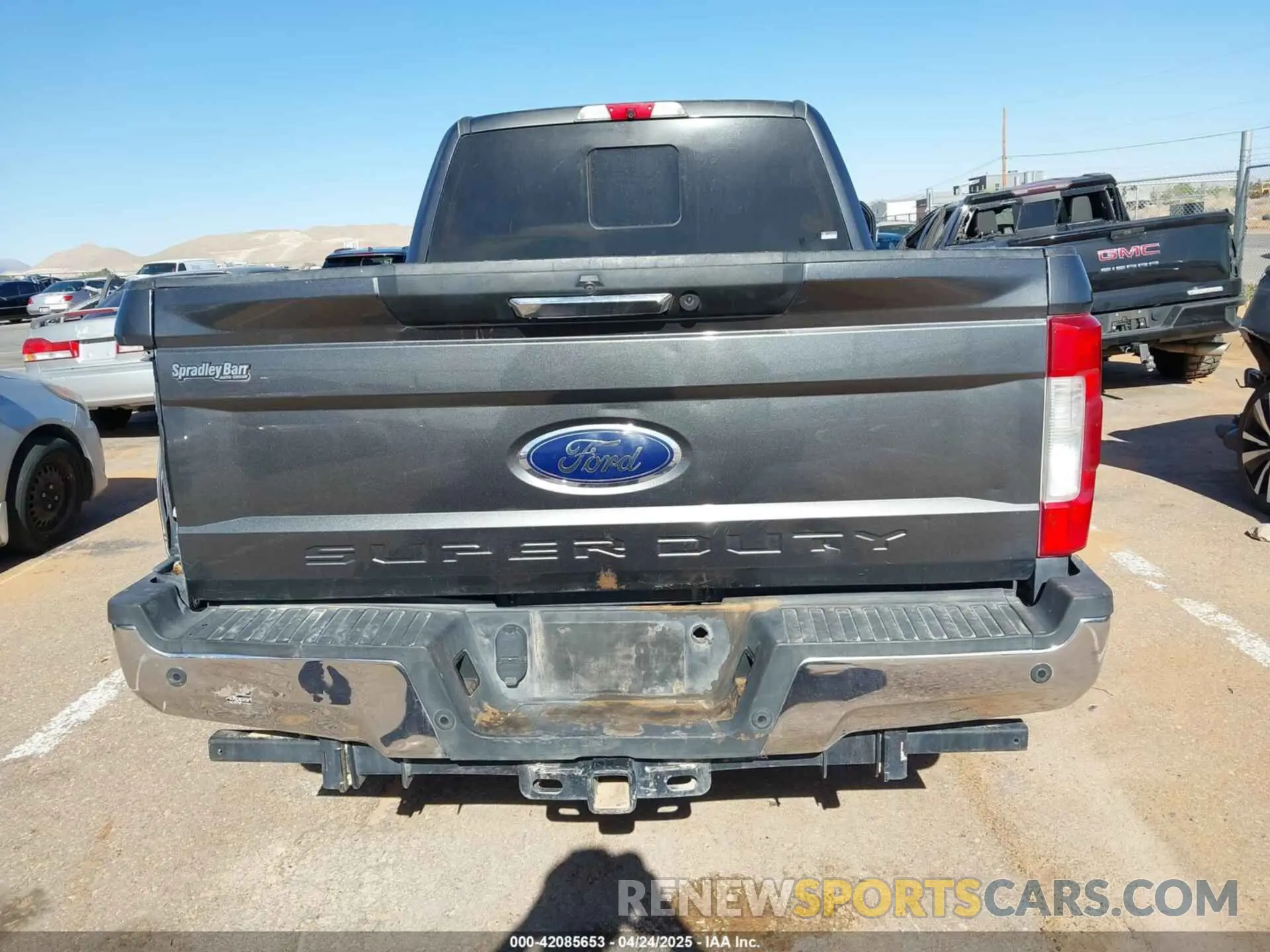 14 Photograph of a damaged car 1FT8W3BT1KEE83563 FORD F-350 2019