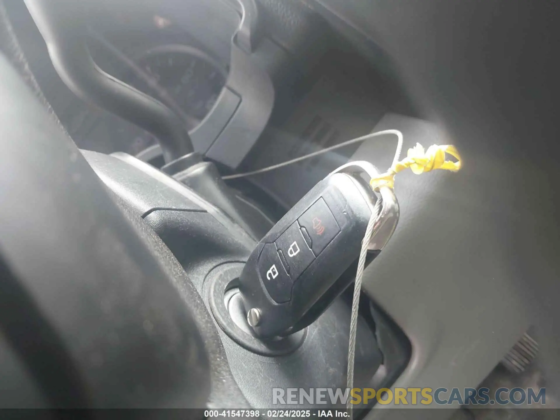 10 Photograph of a damaged car 1FT8W3BT1KEG06231 FORD F-350 2019