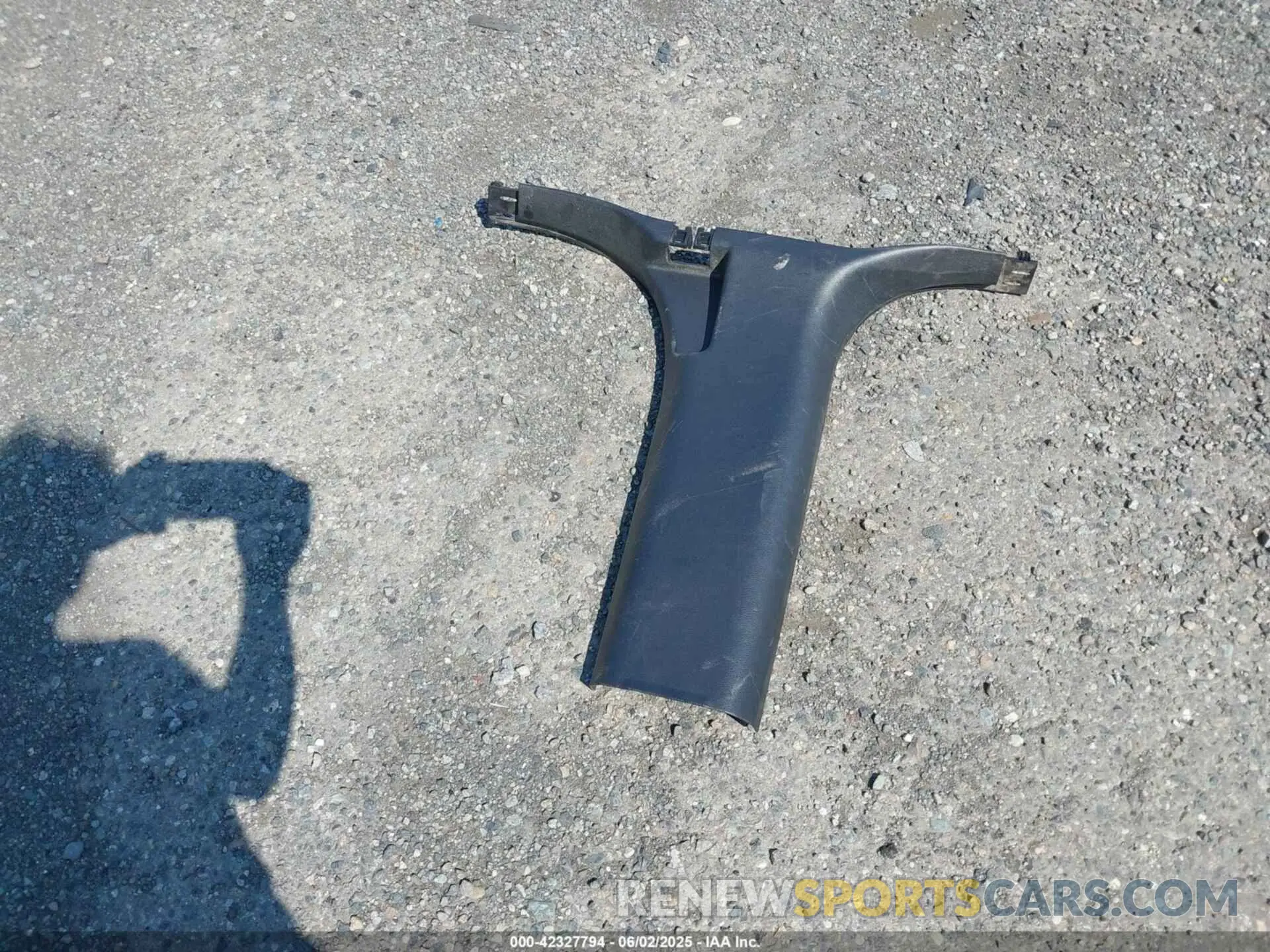 12 Photograph of a damaged car 1FT8W3BT2KEF62725 FORD F-350 2019