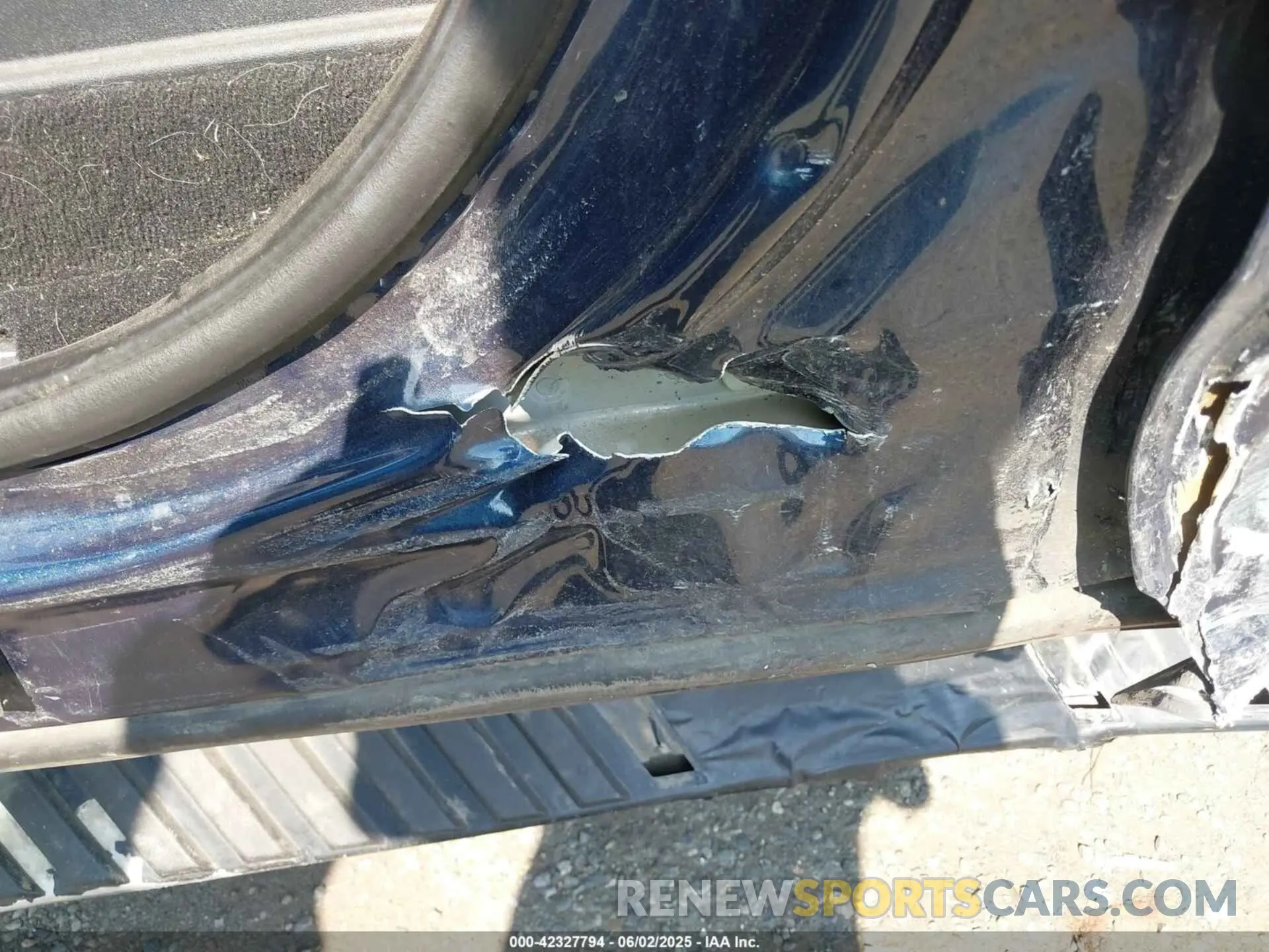 14 Photograph of a damaged car 1FT8W3BT2KEF62725 FORD F-350 2019