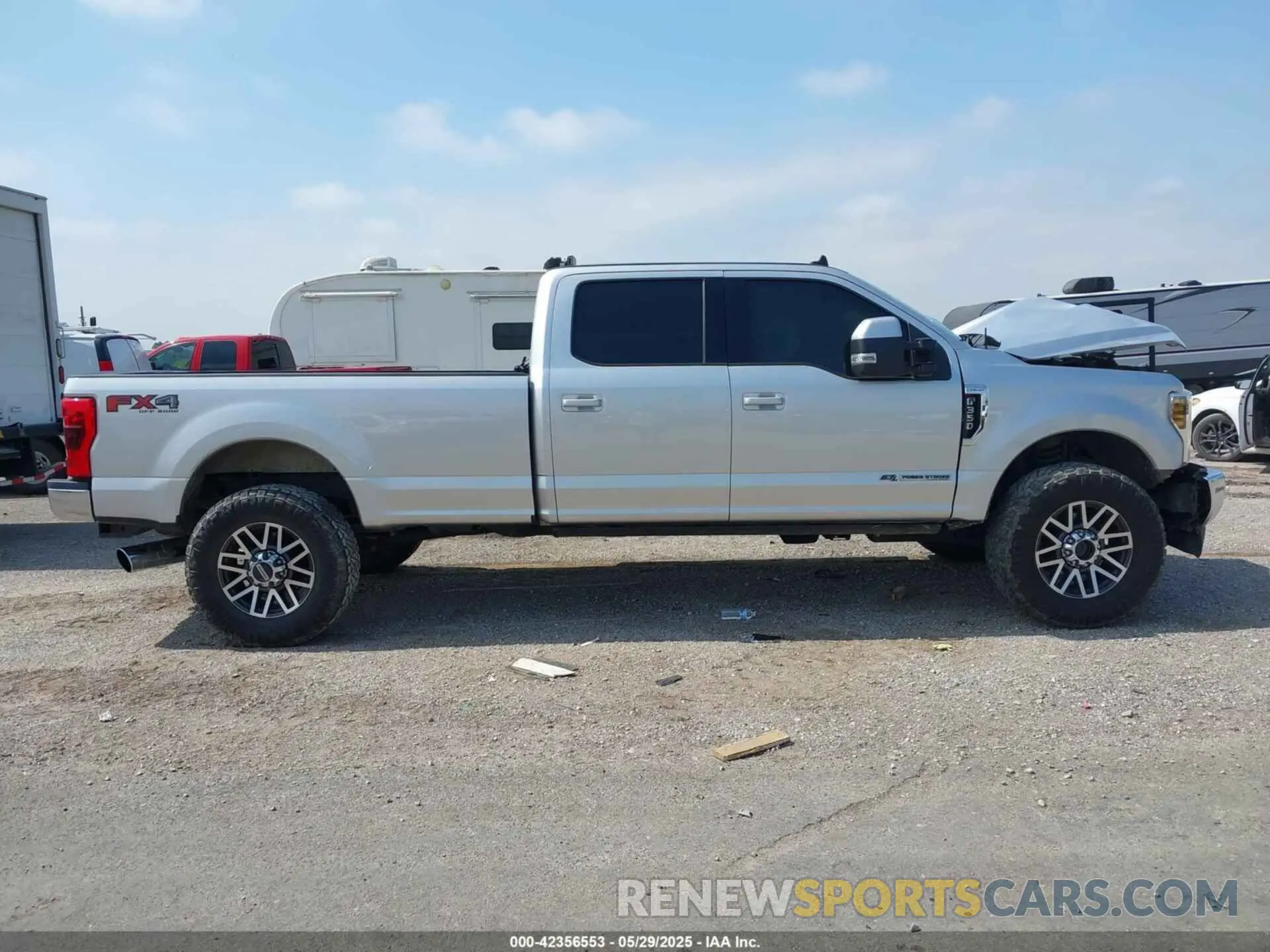 13 Photograph of a damaged car 1FT8W3BT3KEF21343 FORD F-350 2019