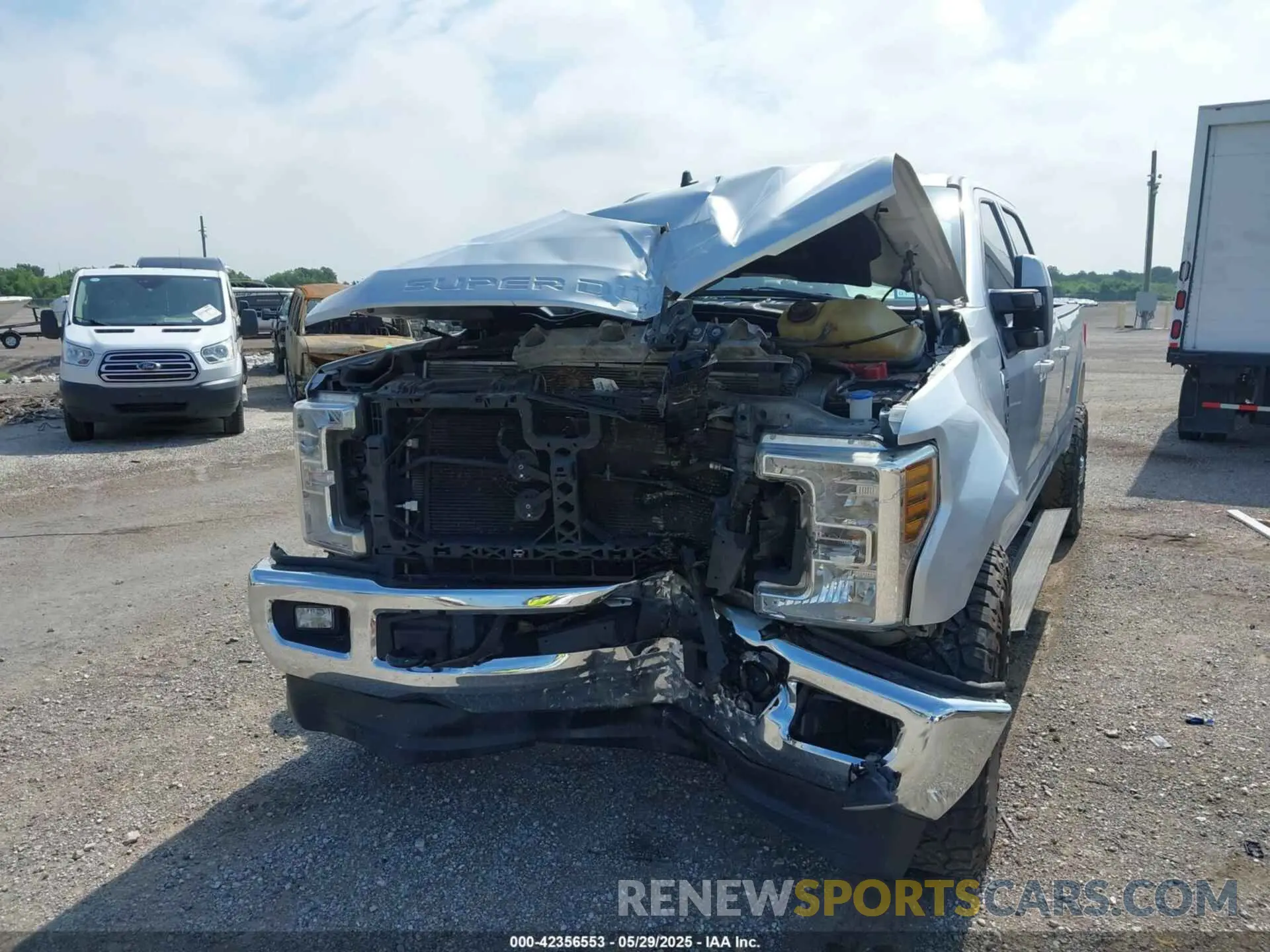 6 Photograph of a damaged car 1FT8W3BT3KEF21343 FORD F-350 2019