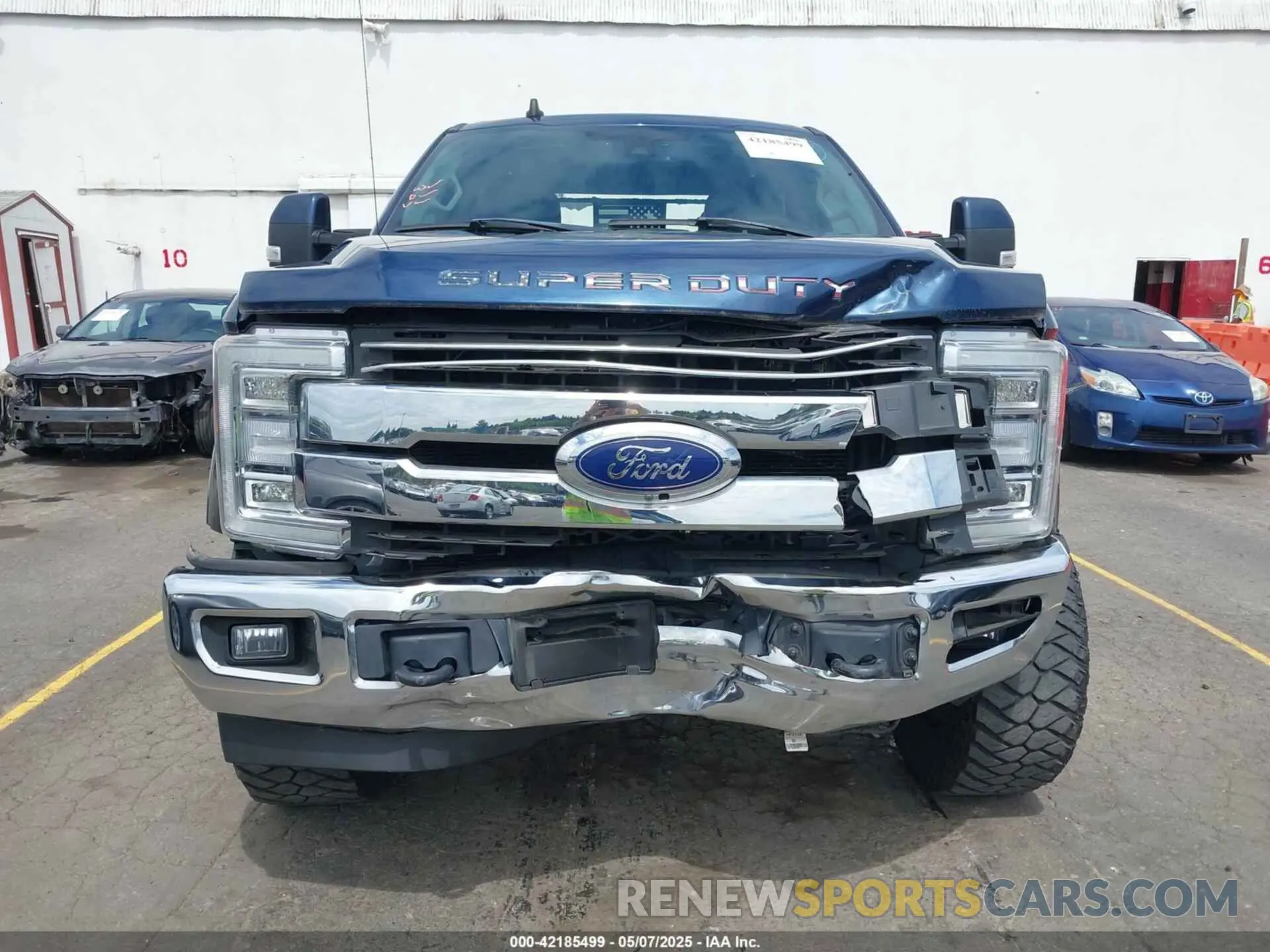 12 Photograph of a damaged car 1FT8W3BT4KED12919 FORD F-350 2019