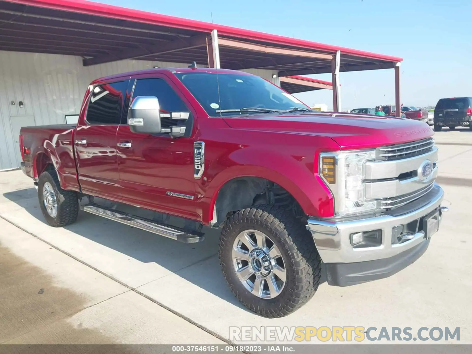 1 Photograph of a damaged car 1FT8W3BT5KEC19441 FORD F-350 2019