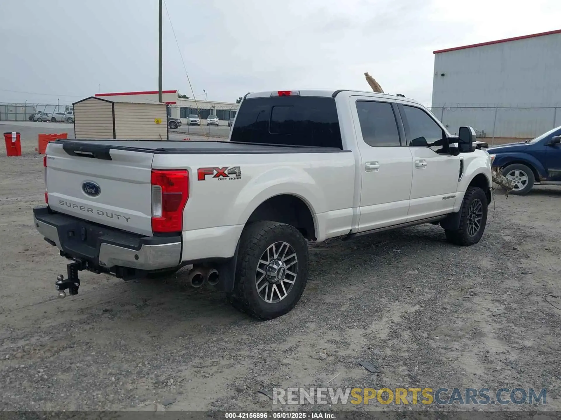 4 Photograph of a damaged car 1FT8W3BT5KEE17677 FORD F-350 2019