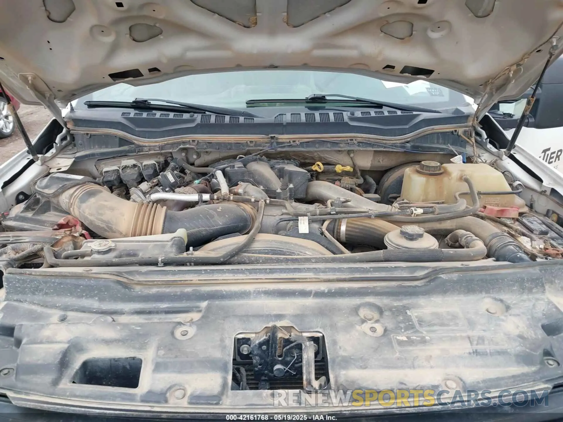 9 Photograph of a damaged car 1FT8W3BT5KEE91049 FORD F-350 2019