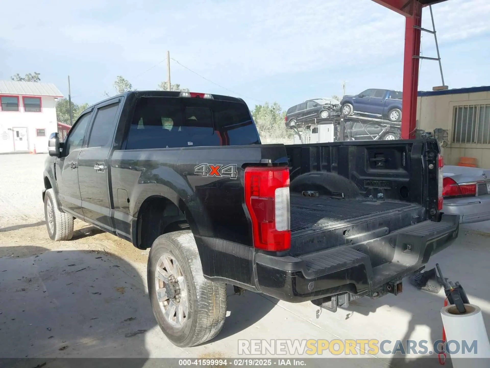 3 Photograph of a damaged car 1FT8W3BT6KEF09932 FORD F-350 2019