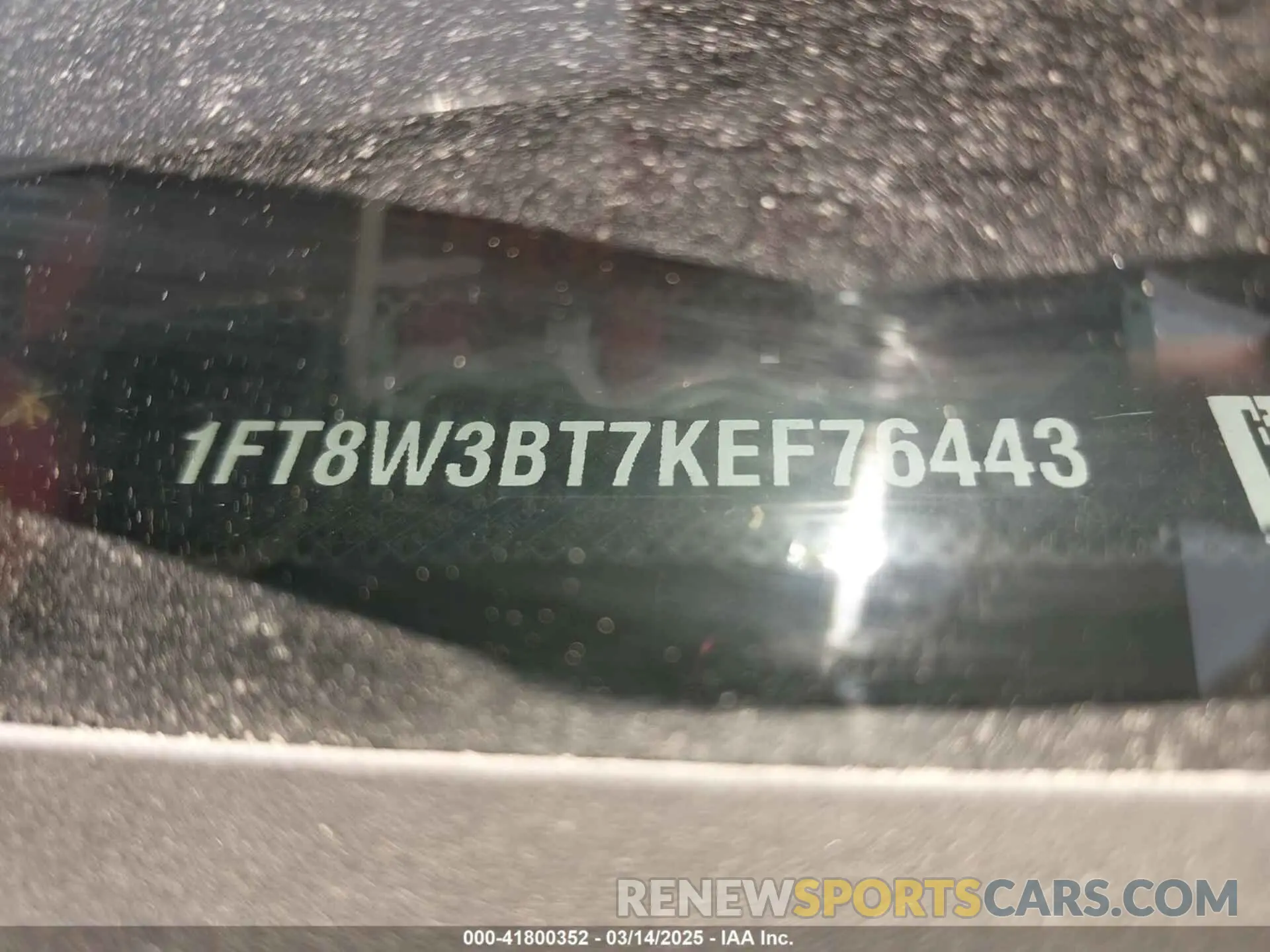 8 Photograph of a damaged car 1FT8W3BT7KEF76443 FORD F-350 2019