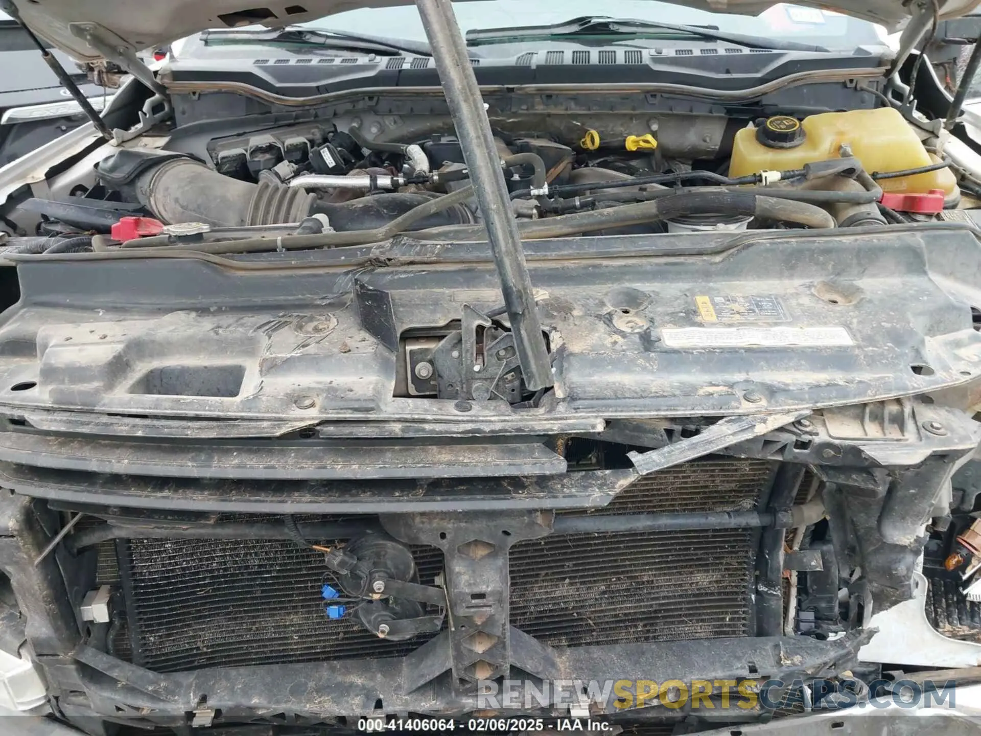 10 Photograph of a damaged car 1FT8W3BT8KEE02526 FORD F-350 2019