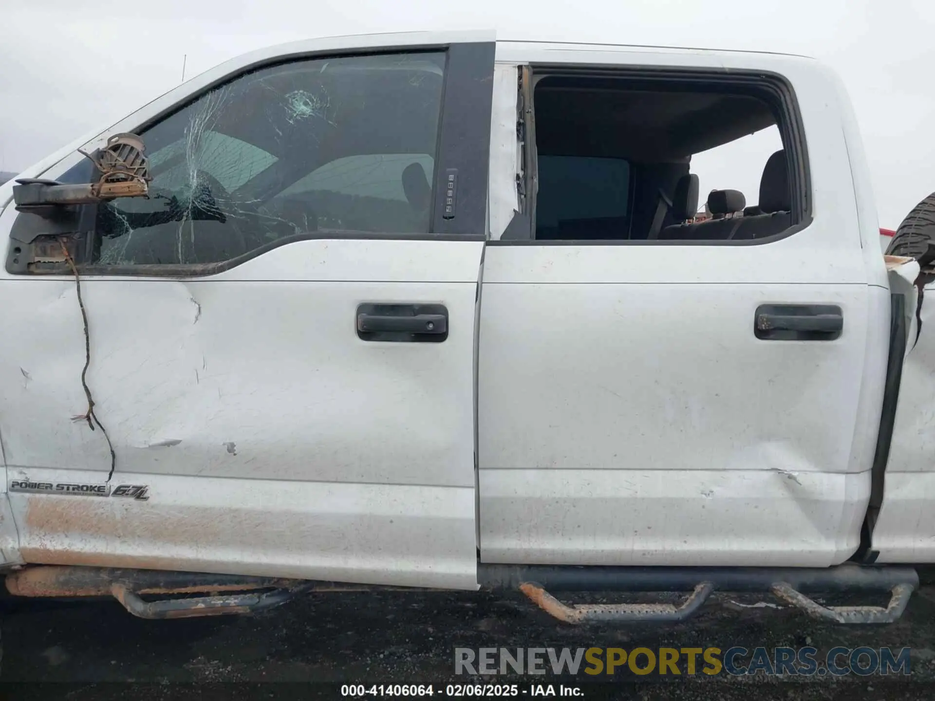 14 Photograph of a damaged car 1FT8W3BT8KEE02526 FORD F-350 2019