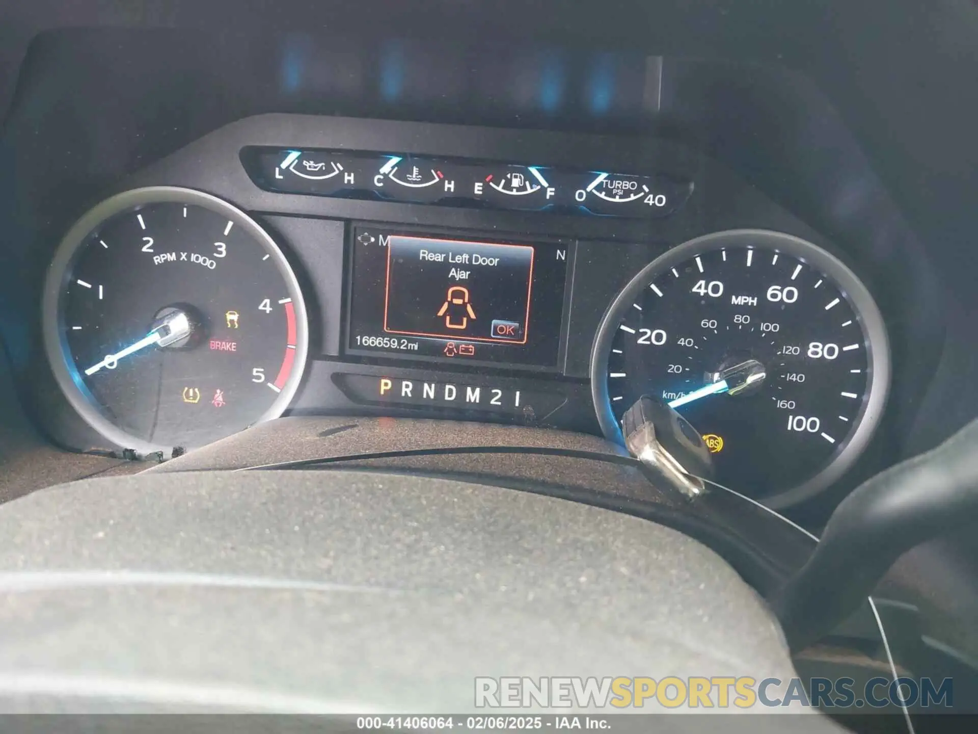 7 Photograph of a damaged car 1FT8W3BT8KEE02526 FORD F-350 2019